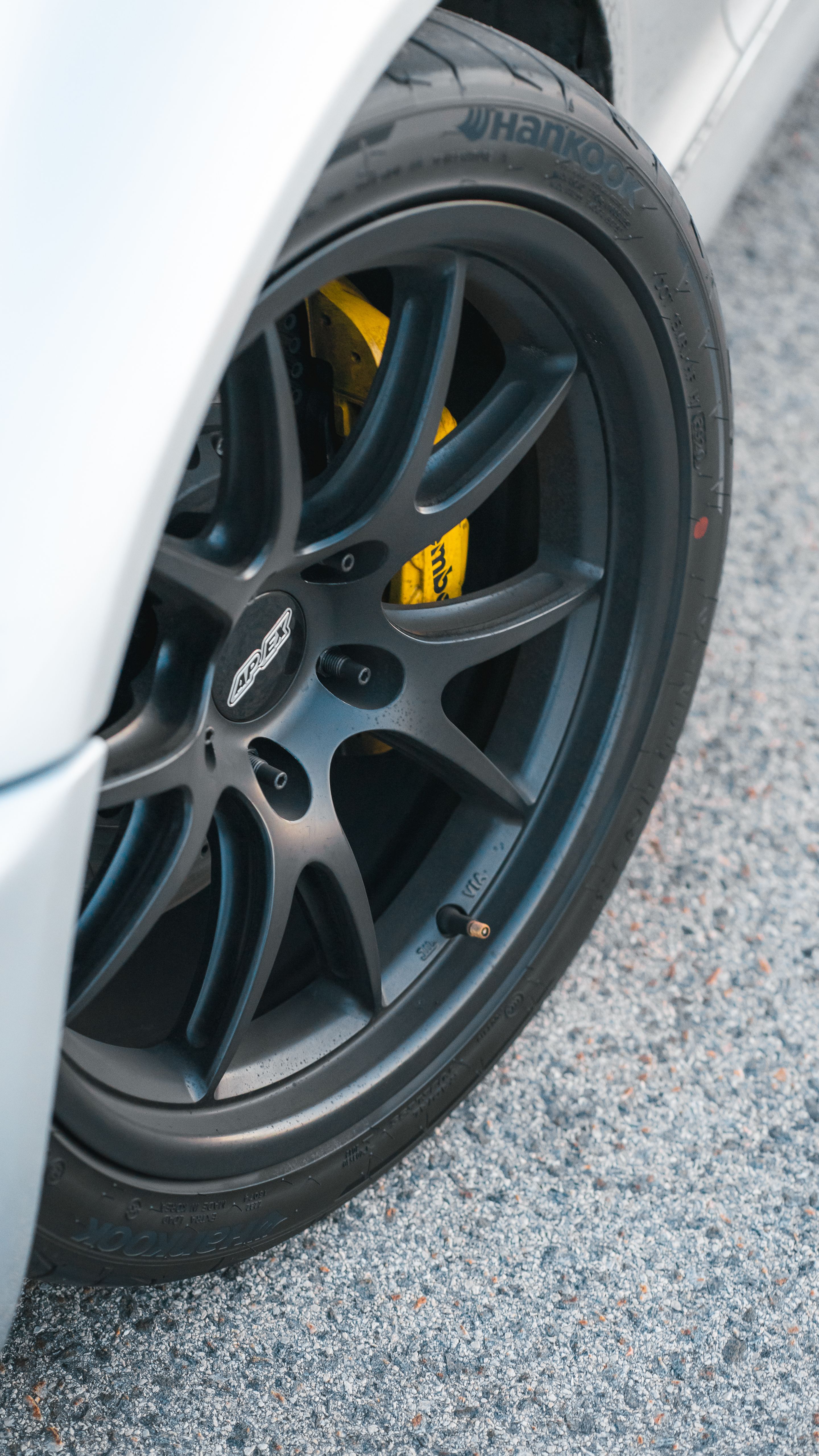 Silver BMW E46 M3 with 18" FL-5 Apex wheels in Satin Black