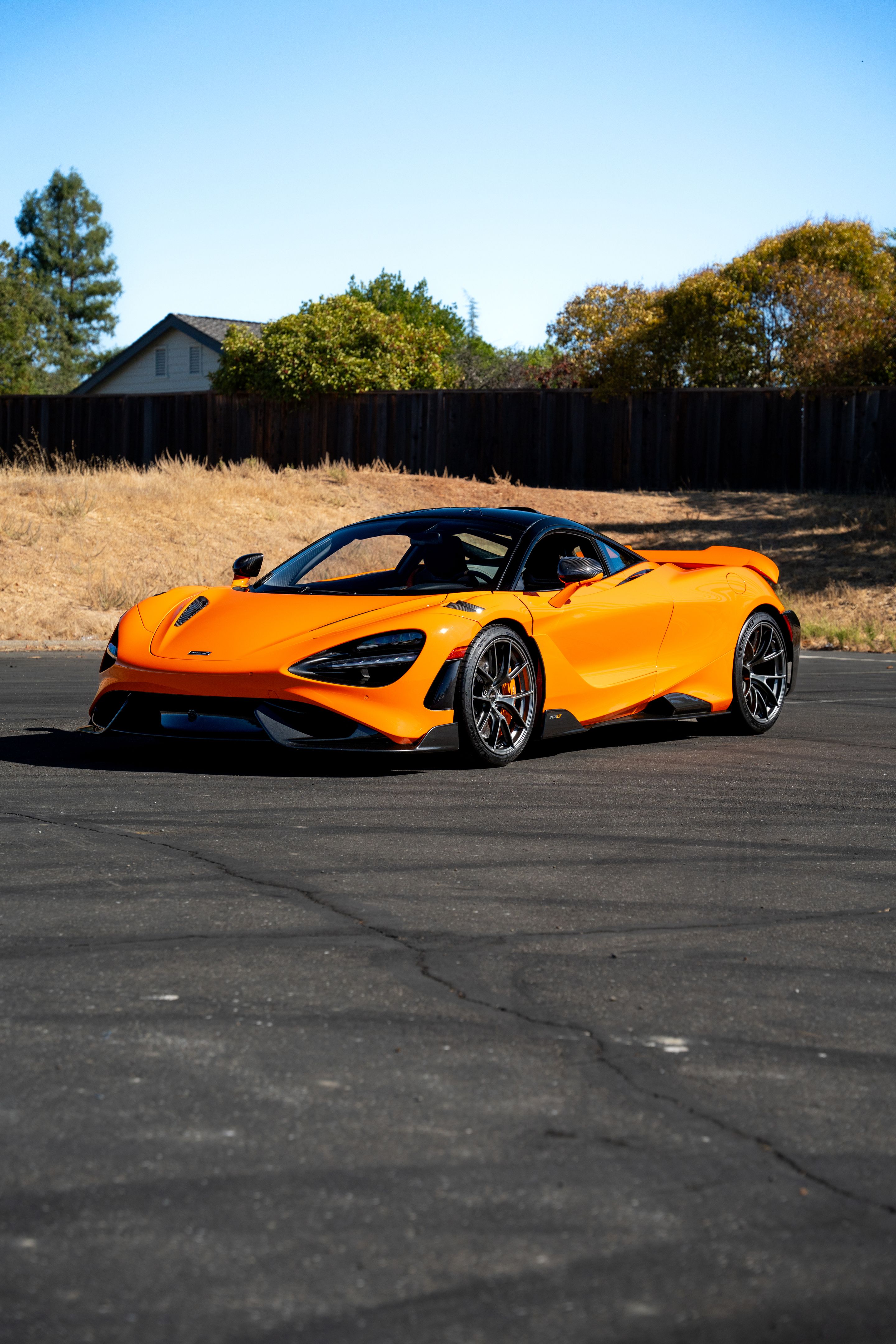Orange McLaren 765LT with 19"/20" VS-5RS Apex wheels in Anthracite