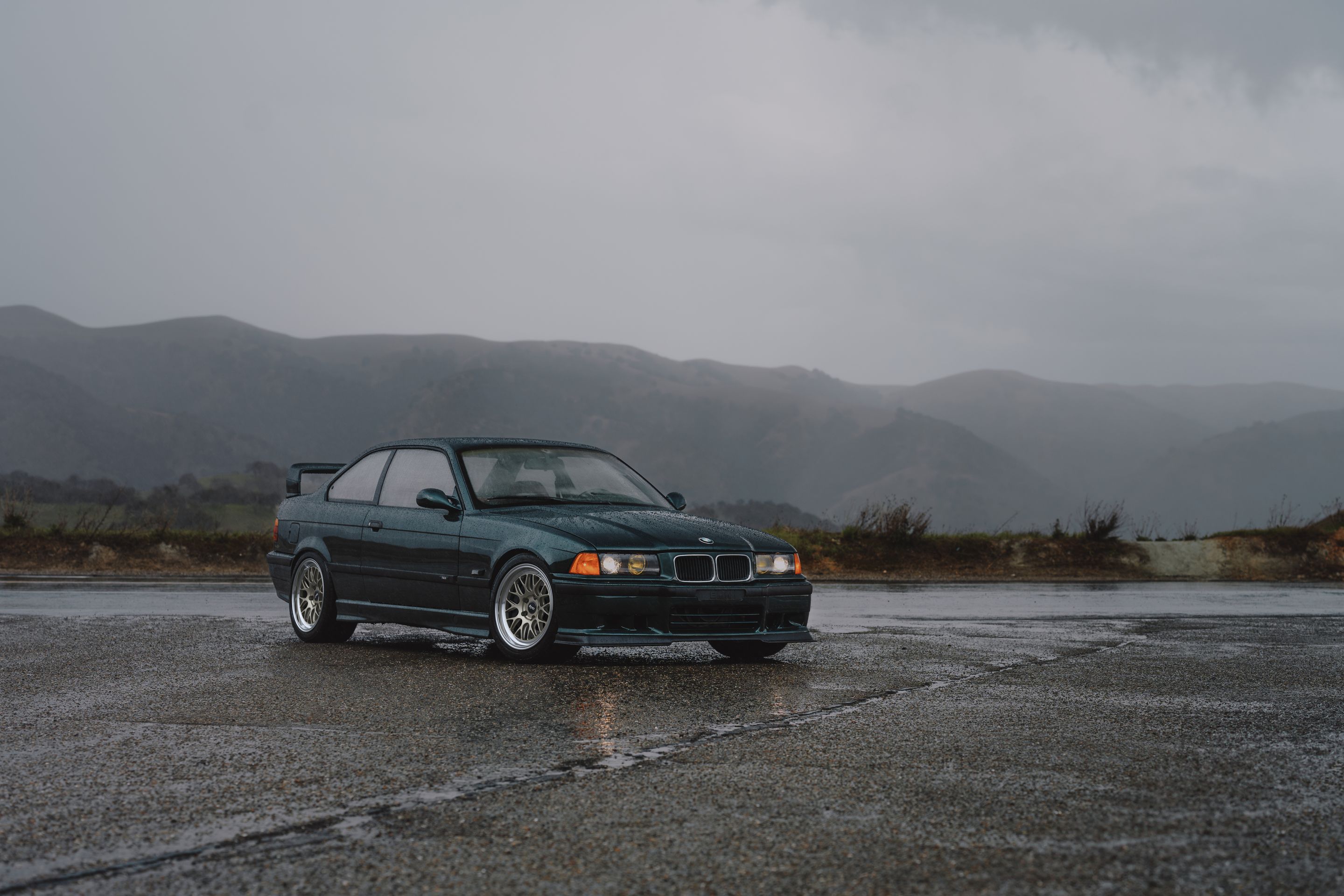Green BMW E36 M3 with 17" ML-10RT Apex wheels in Machined Lip Gloss Motorsport Gold