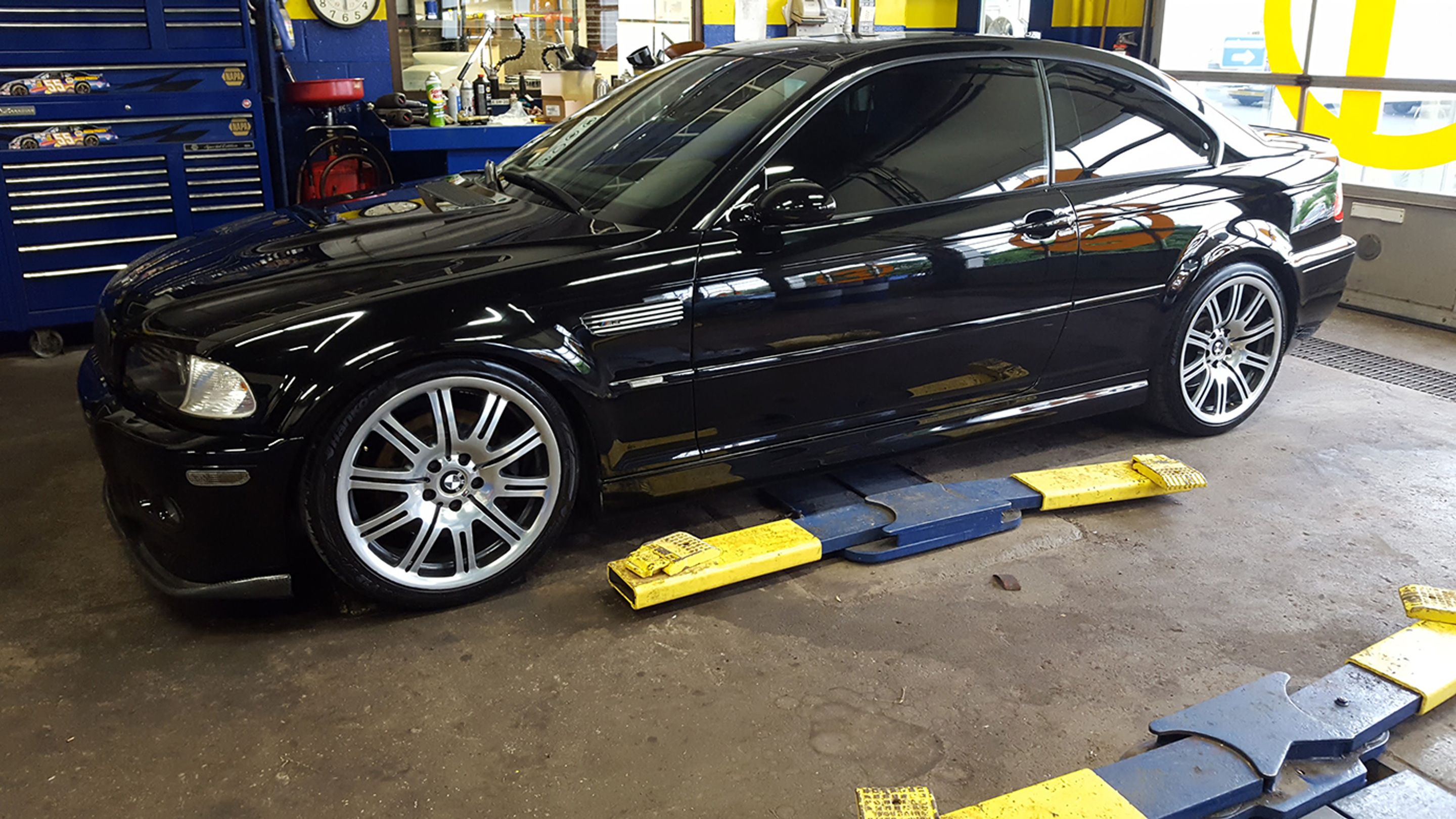 Black BMW E46 M3 with 18" ARC-8 Apex wheels in Satin Black