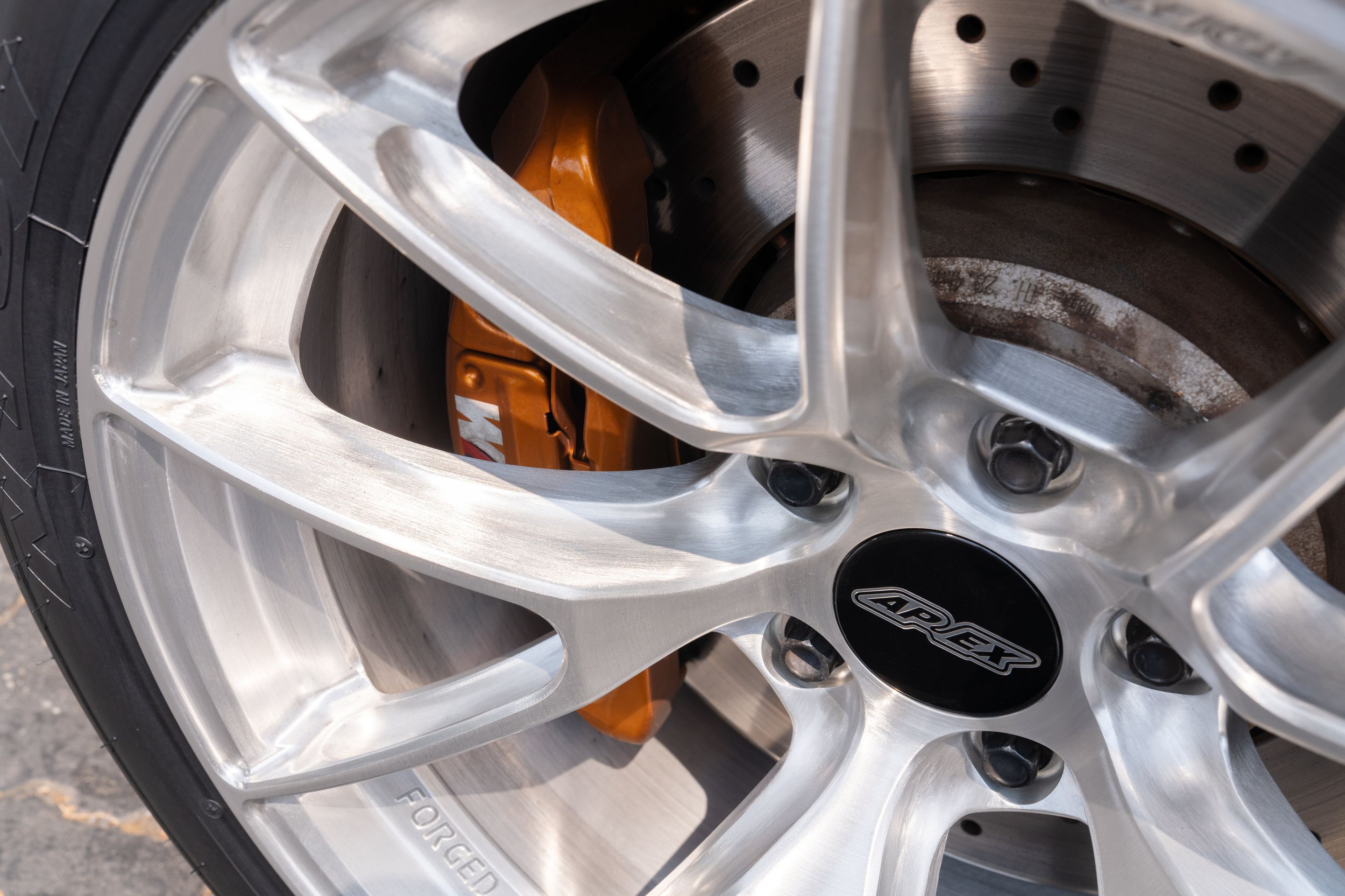 Blue BMW E92 Coupe M3 with 18" VS-5RS Apex wheels in Brushed Clear