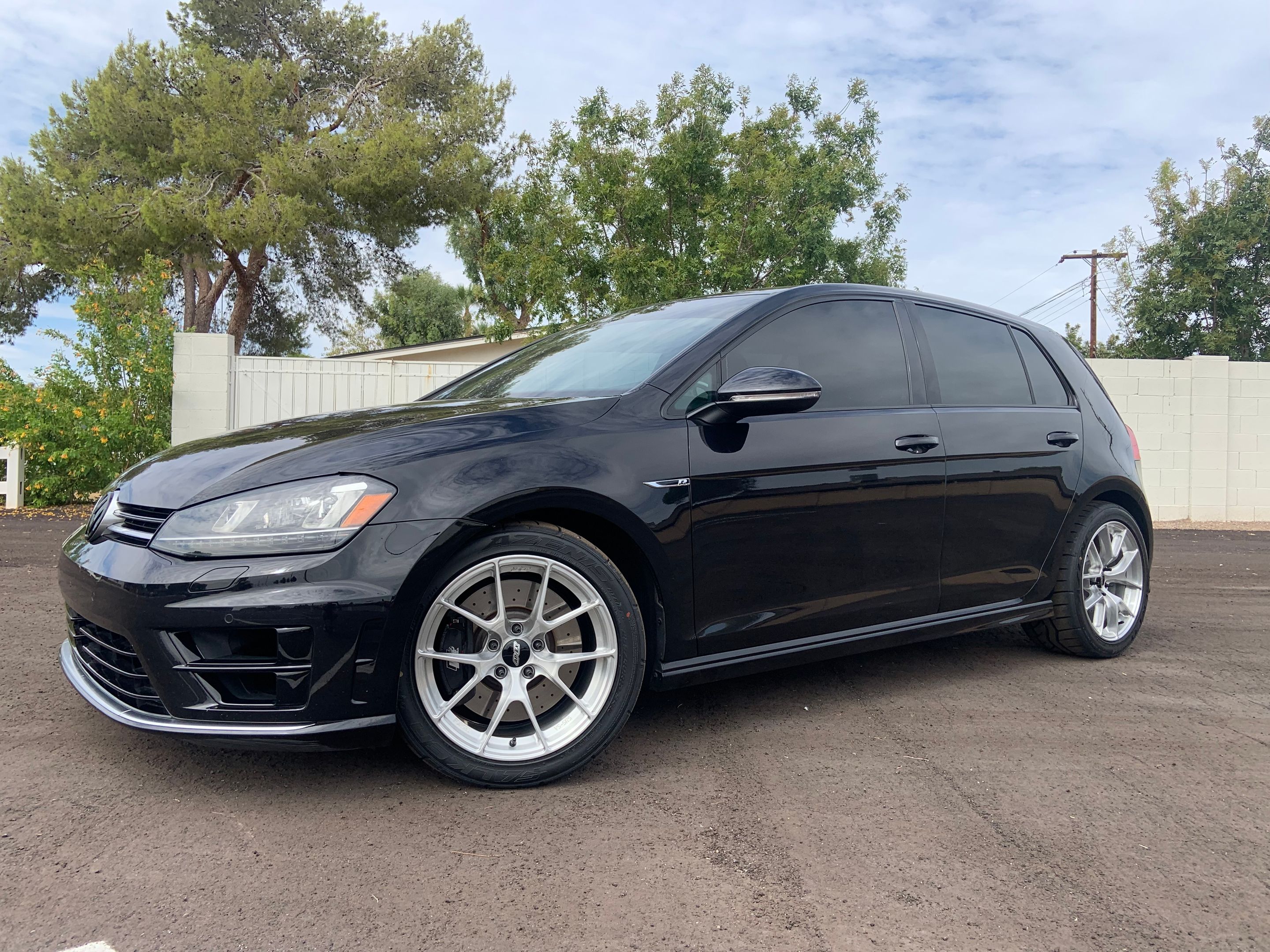 Black VW MK7 Golf R with 17" VS-5RS Apex wheels in Brushed Clear