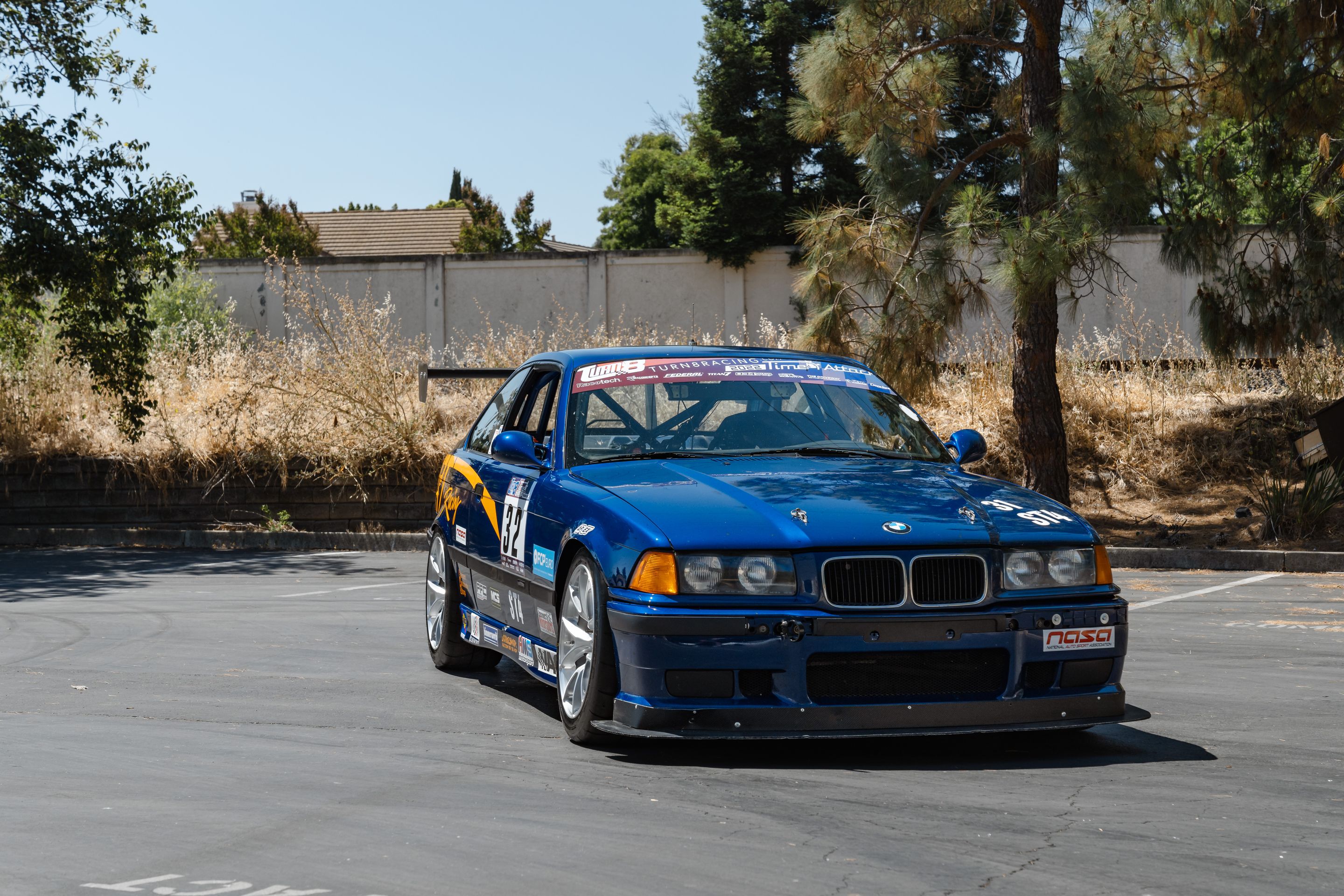 Blue BMW E36 3 Series with 17" VS-5RS Apex wheels in Brushed Clear