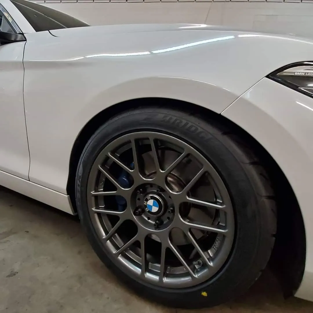 White BMW F22 Coupe 2 Series with 17" ARC-8 Apex wheels in Anthracite