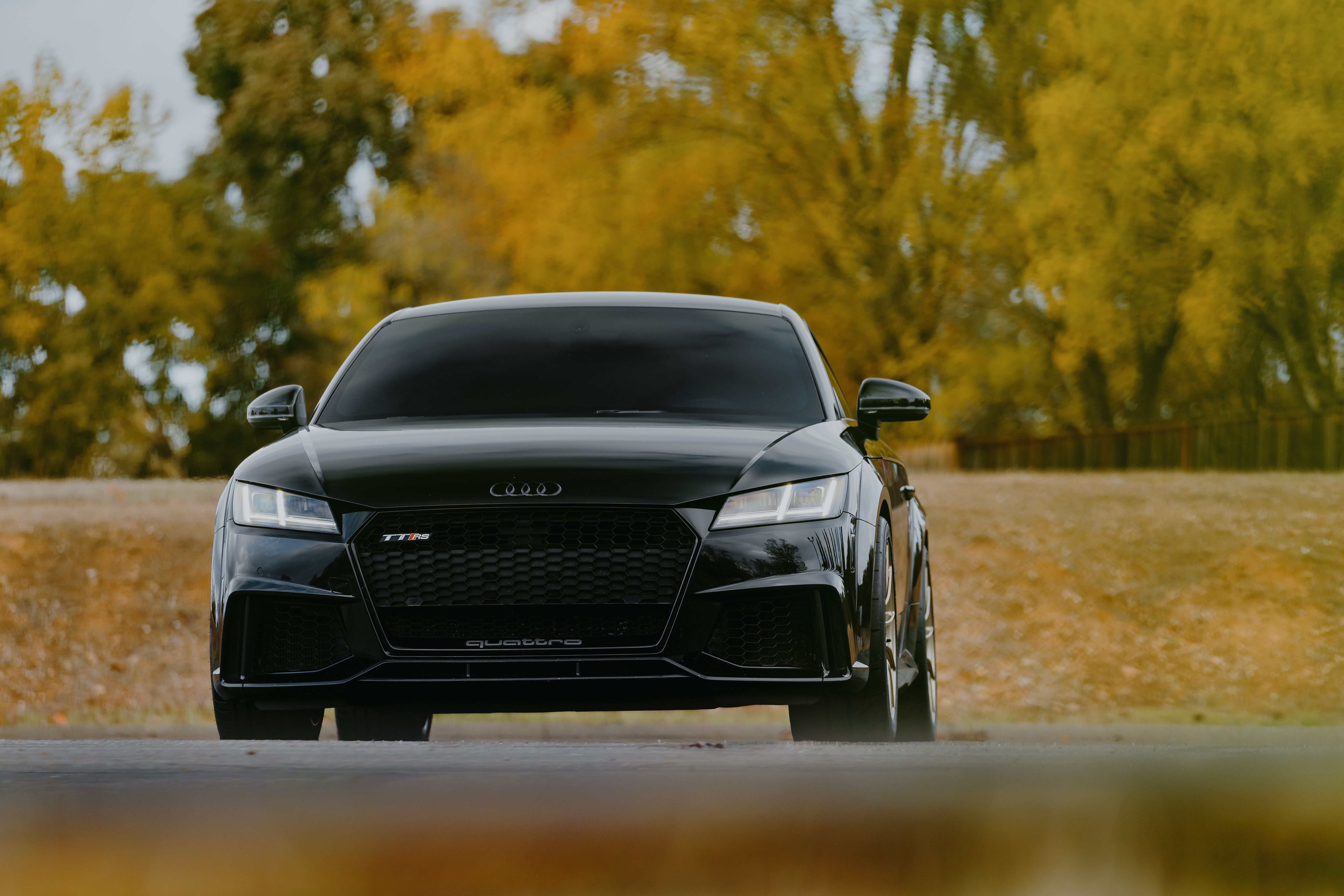 Audi FV/8S TT RS with 18