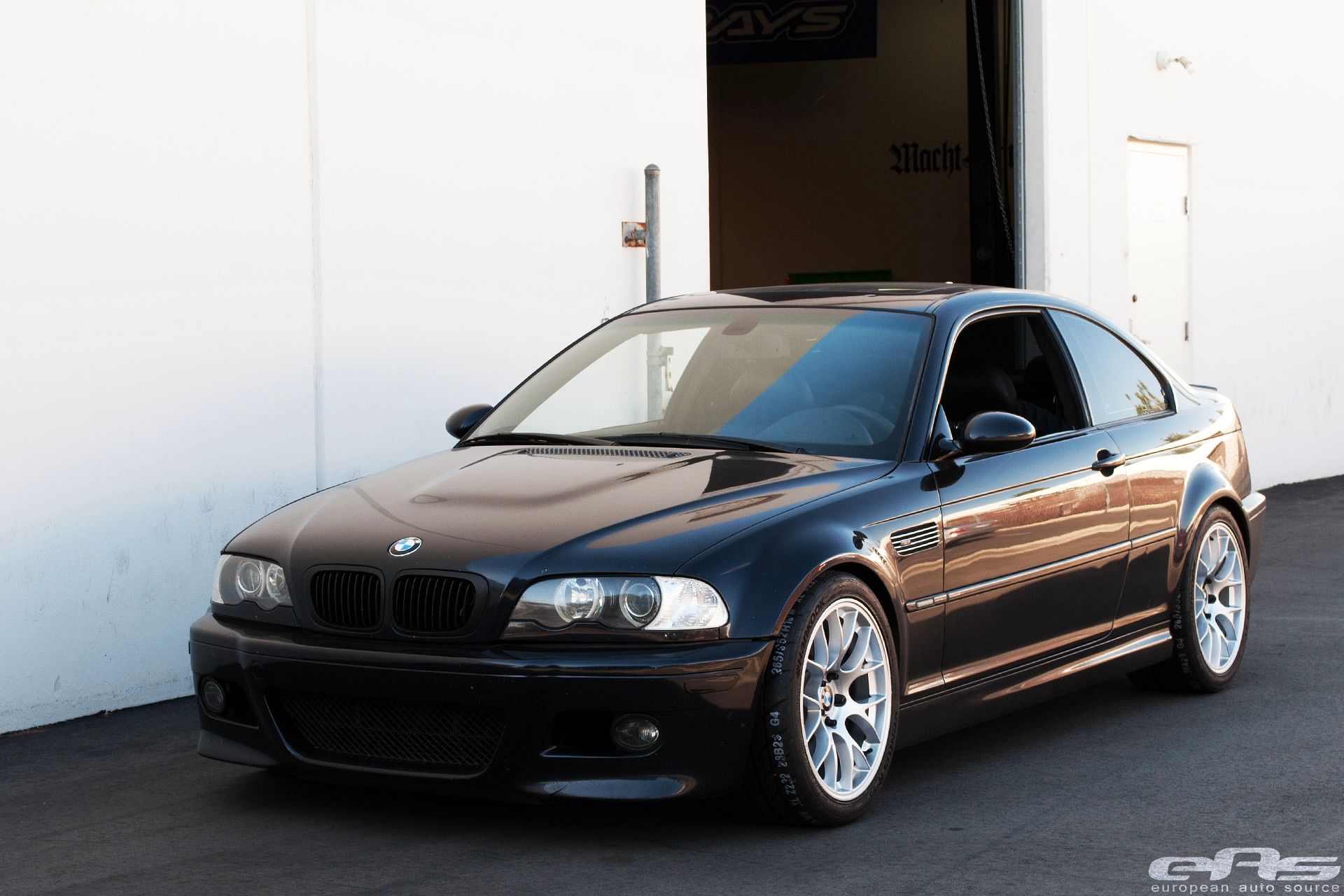 Black BMW E46 M3 with 18" EC-7 Apex wheels in Race Silver