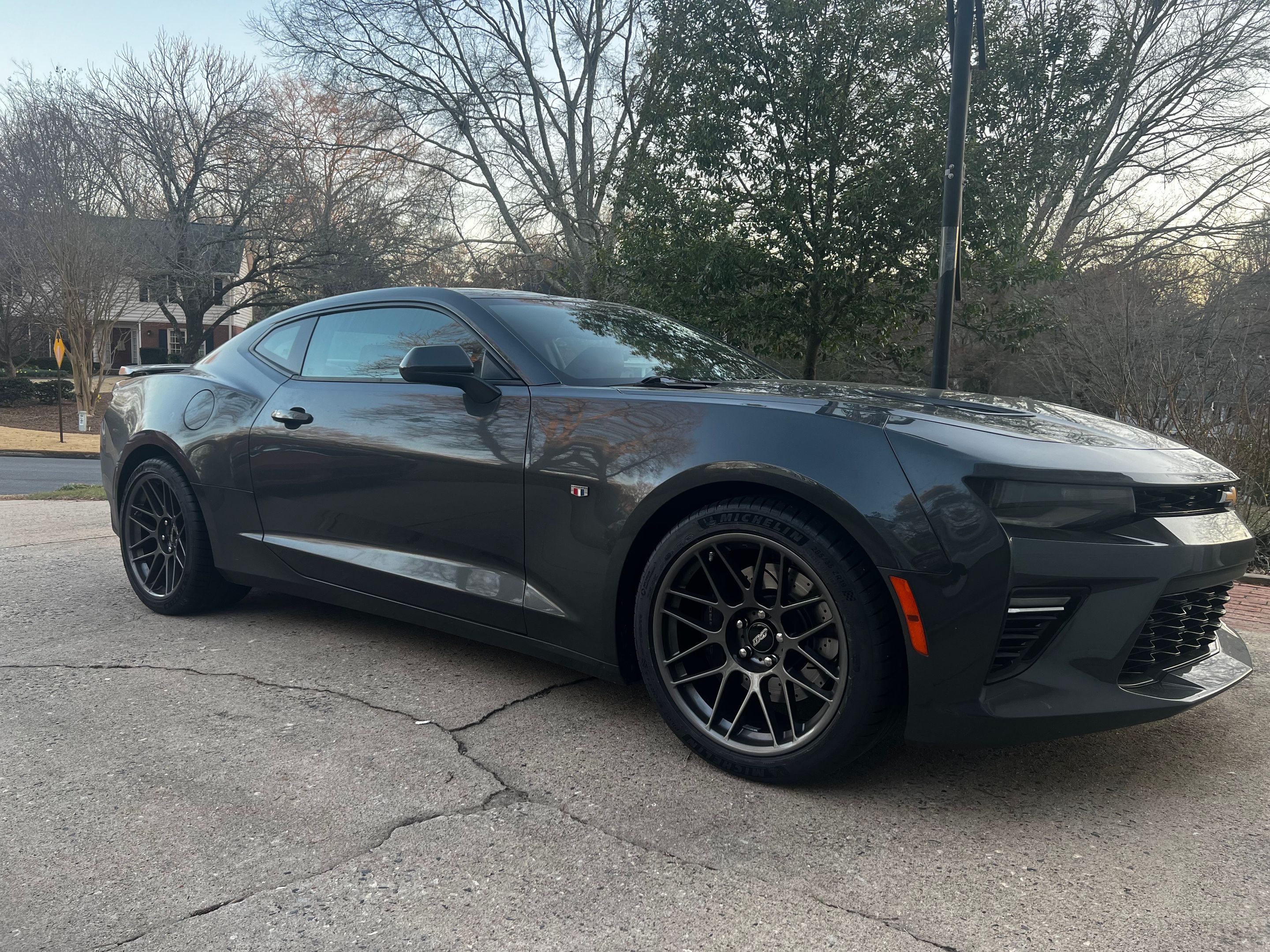 Grey Chevrolet 6th Gen Camaro SS with 19" ARC-8 Apex wheels in Anthracite
