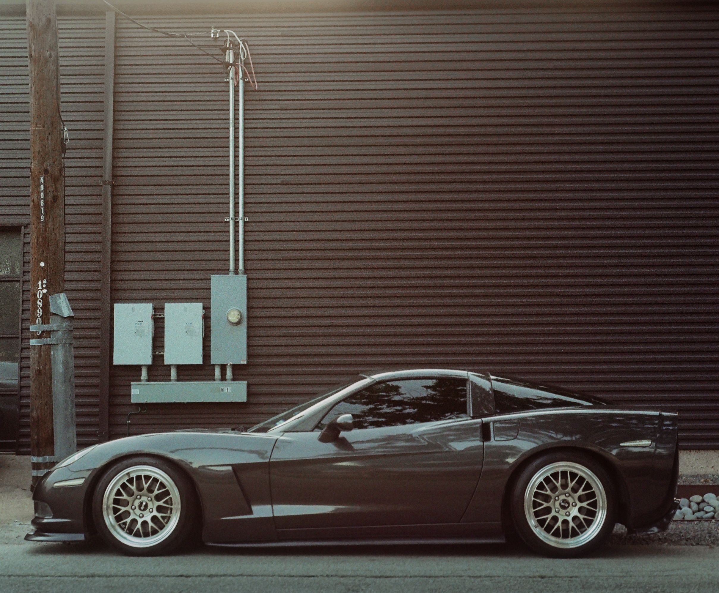 Grey Chevrolet C6 Corvette Base/Z51 with 18"/19" ML-10RT Apex wheels in Machined Lip Gloss Motorsport Gold