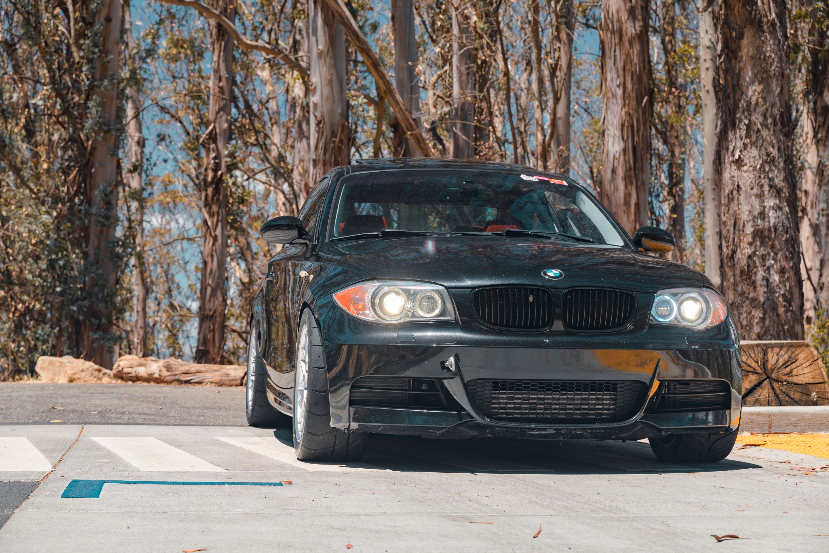Black BMW E82 Coupe 1 Series with 17" ARC-8 Apex wheels in Race Silver