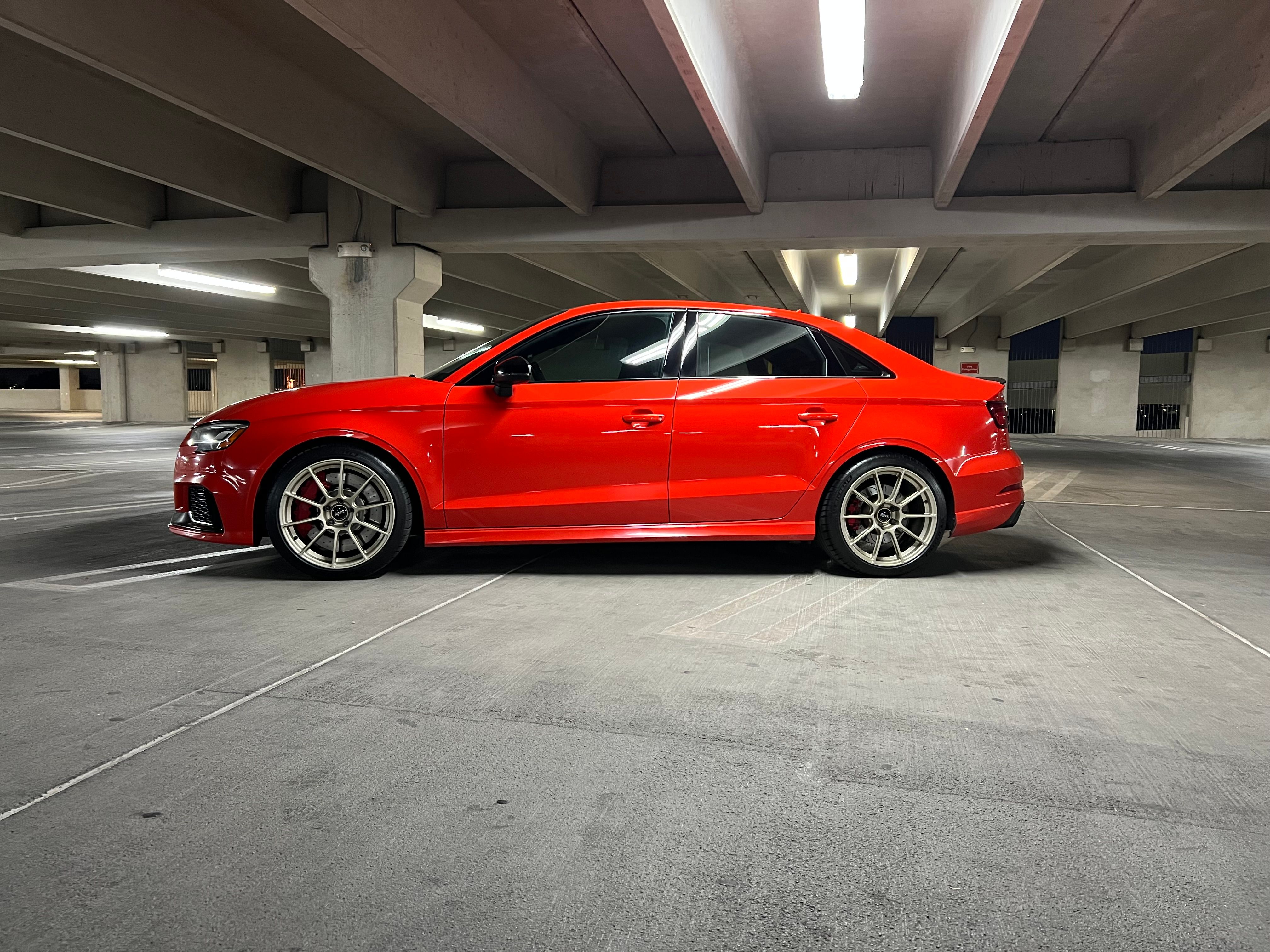 rs3　 Audi RS3 8Y Limousine 2021-2024 Carbon Fiber Trunk Spoiler – Revozport