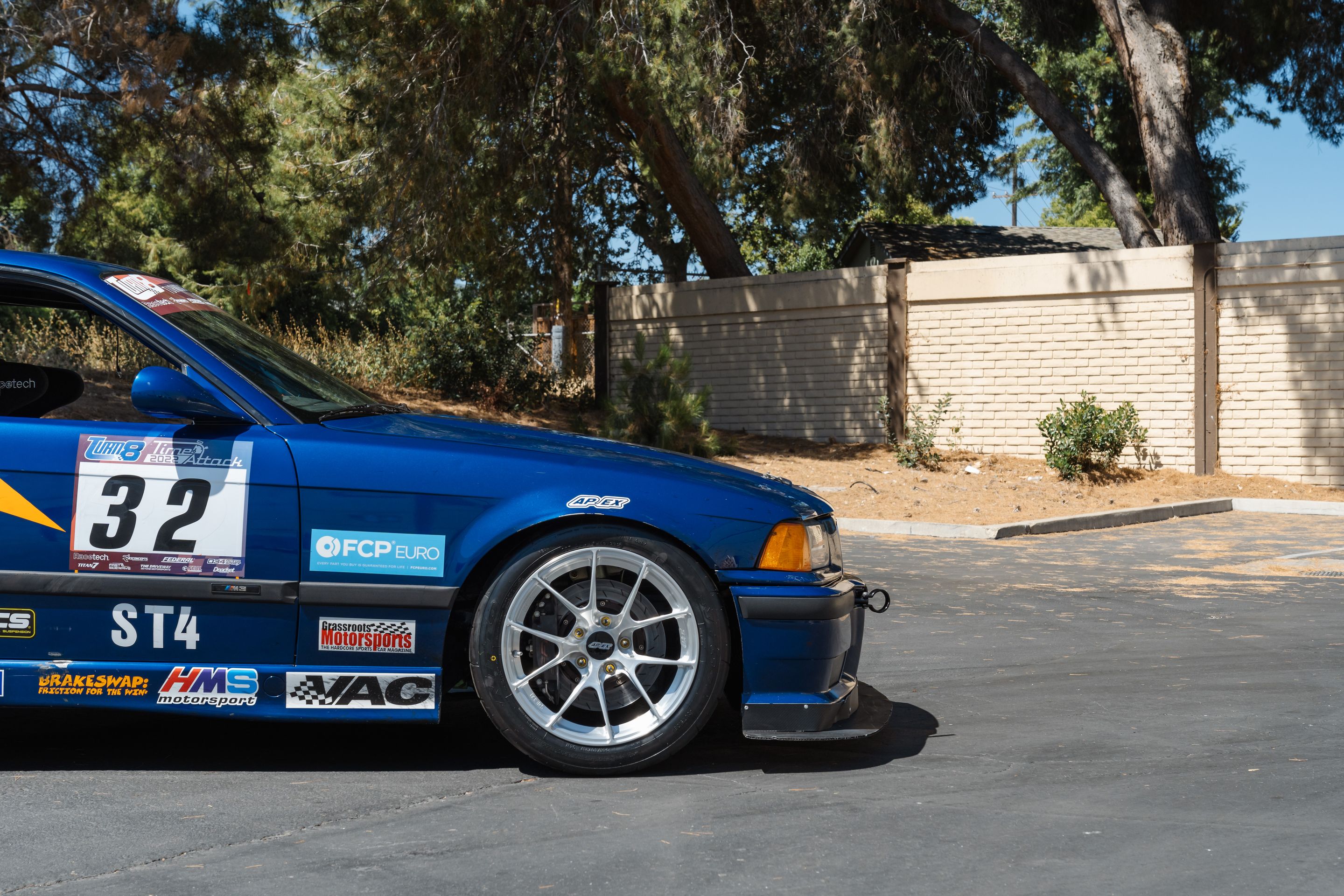 Blue BMW E36 3 Series with 17" VS-5RS Apex wheels in Brushed Clear