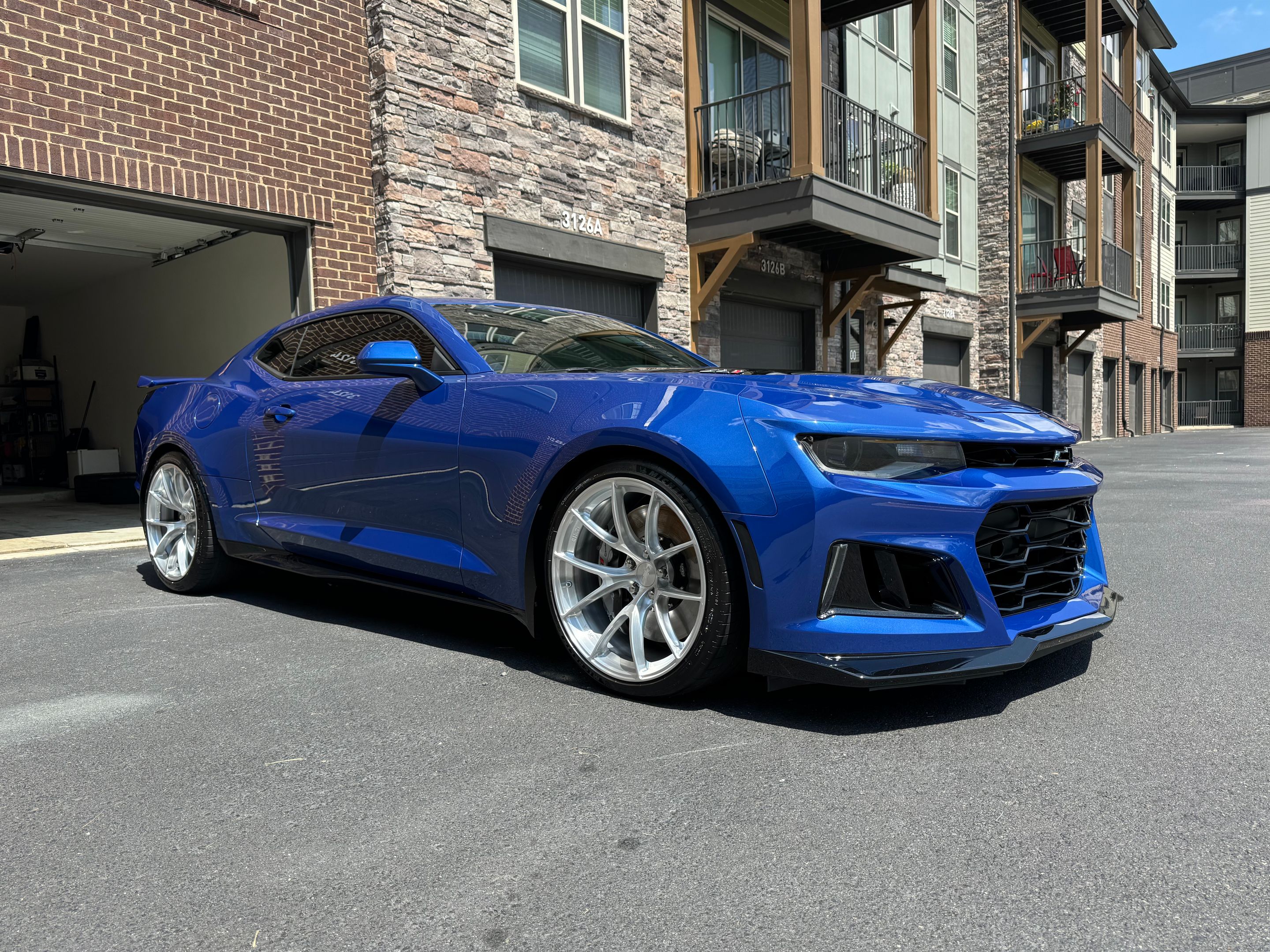 Blue Chevrolet 6th Gen Camaro ZL1 with 20" VS-5RS Apex wheels in Brushed Clear