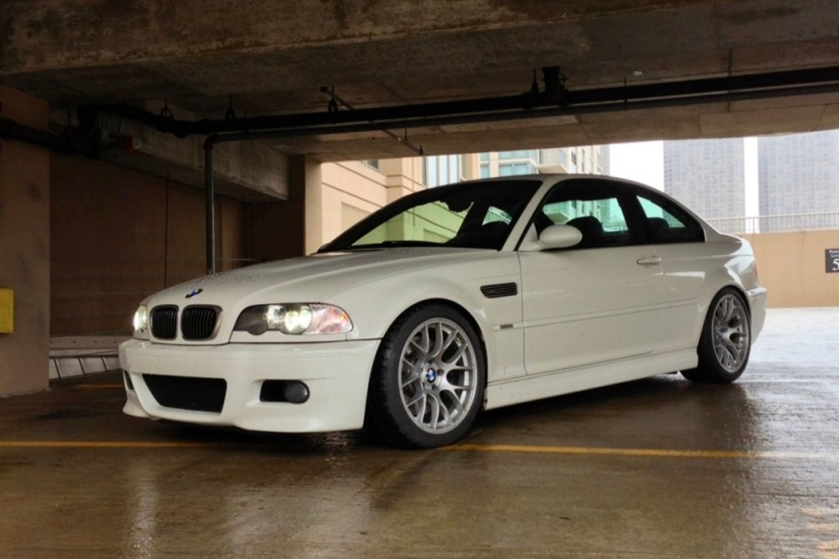 White BMW E46 M3 with 18" EC-7 Apex wheels in Race Silver