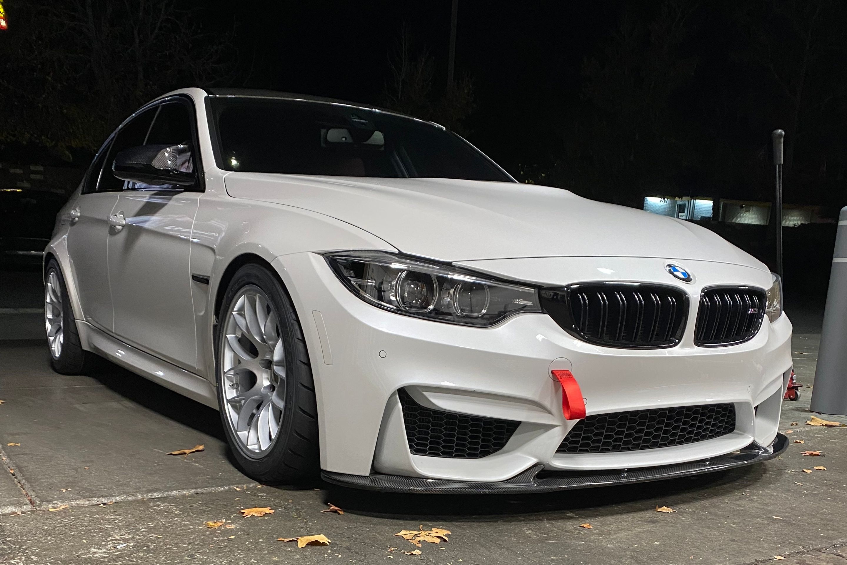 White BMW F80 M3 with 18" EC-7 Apex wheels in Race Silver