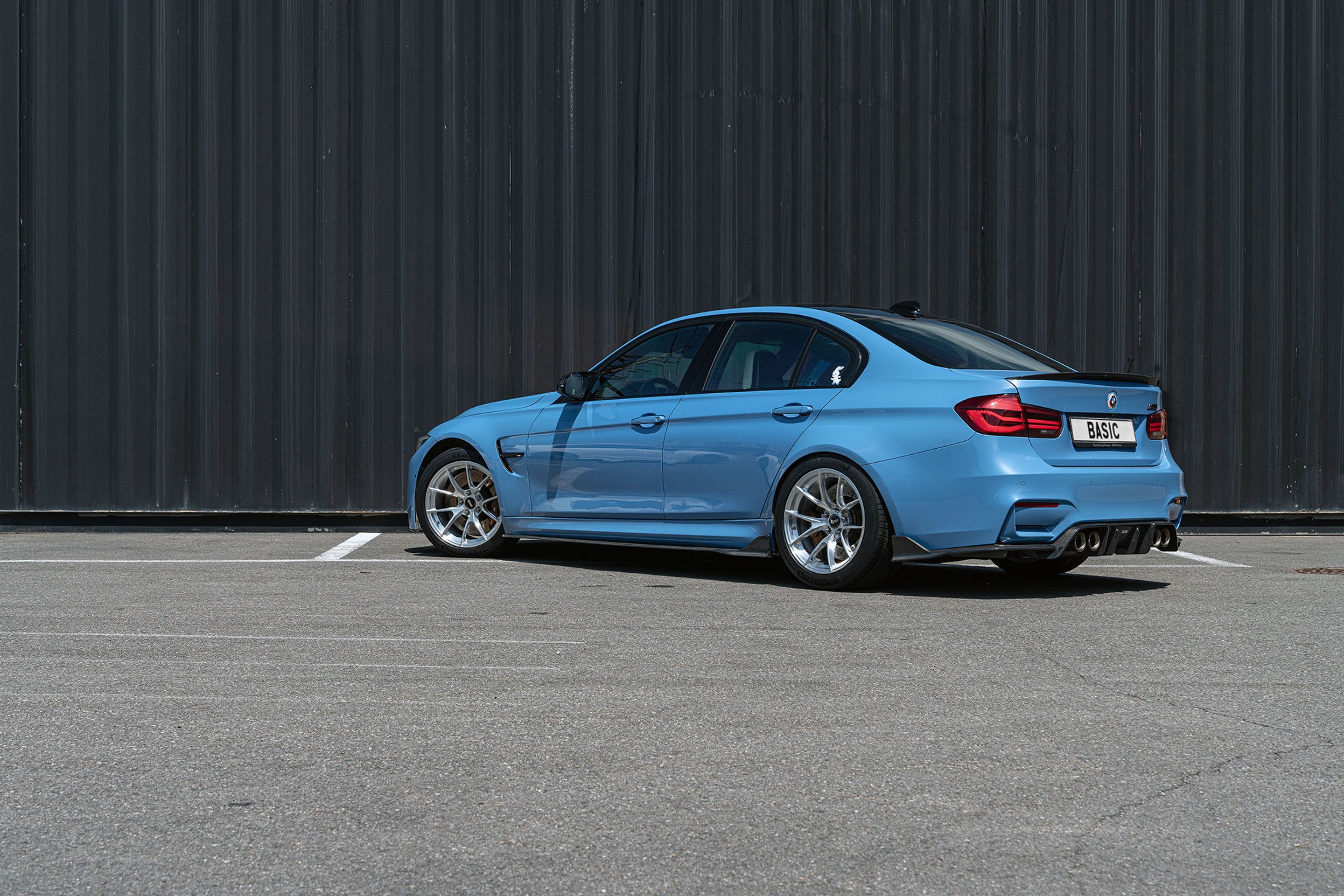 Blue BMW F80 M3 with 18" VS-5RS Apex wheels in Brushed Clear