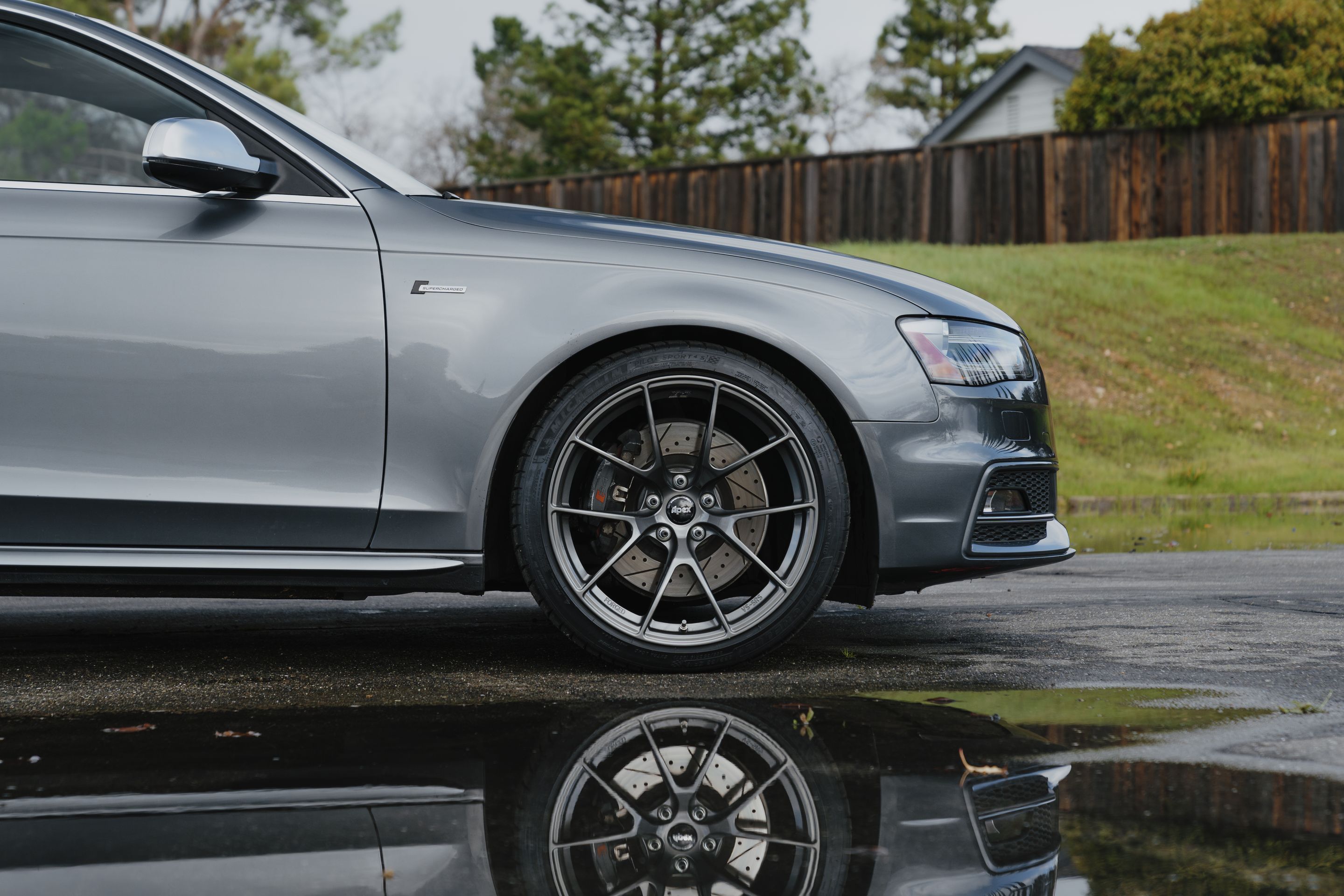 Grey Audi B8 S4 with 19" VS-5RS Apex wheels in Anthracite