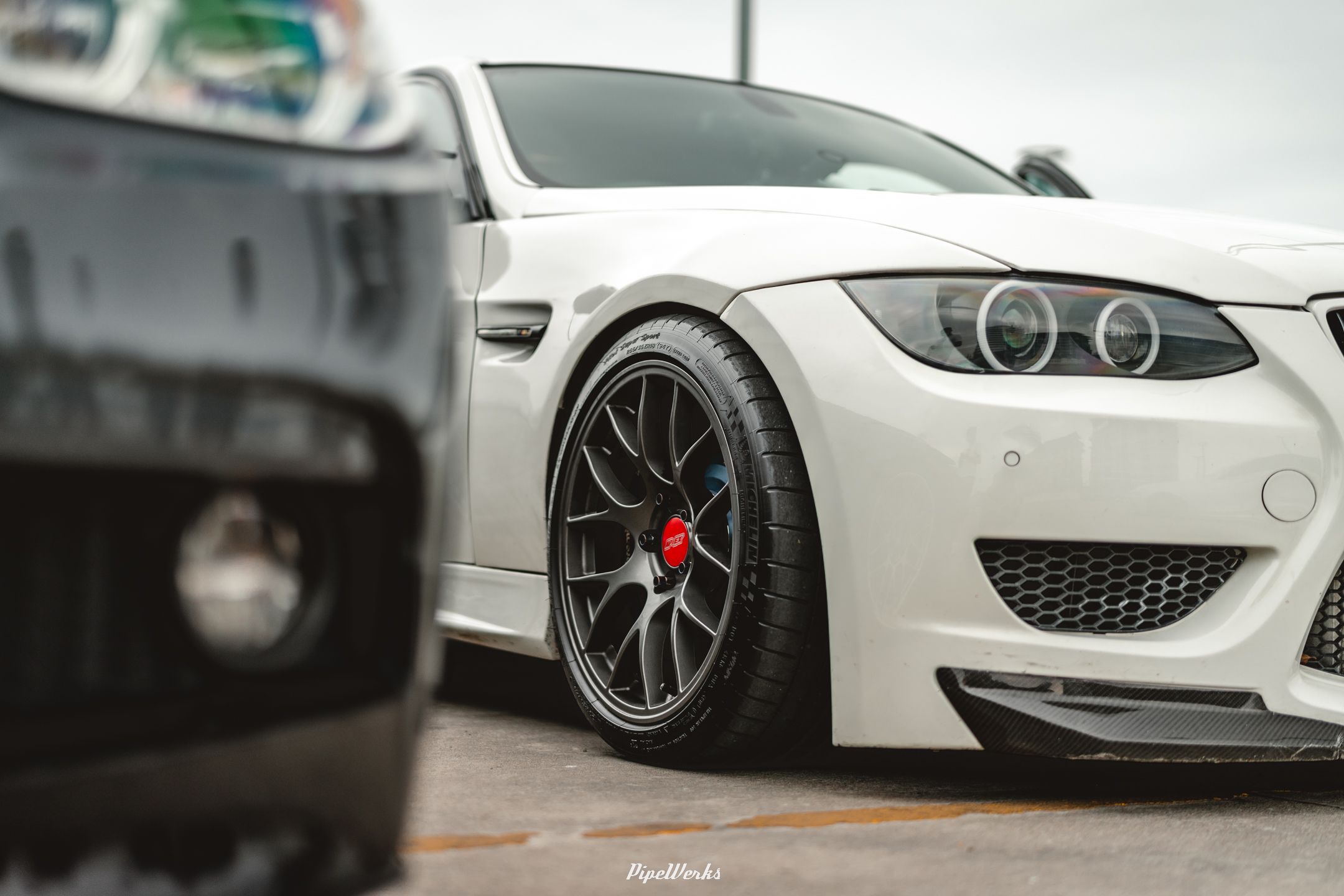 White BMW E90 Sedan 3 Series with 18" EC-7 Apex wheels in Anthracite
