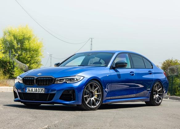 BMW G20 Sedan 3 Series with 19" SM-10 in Anthracite