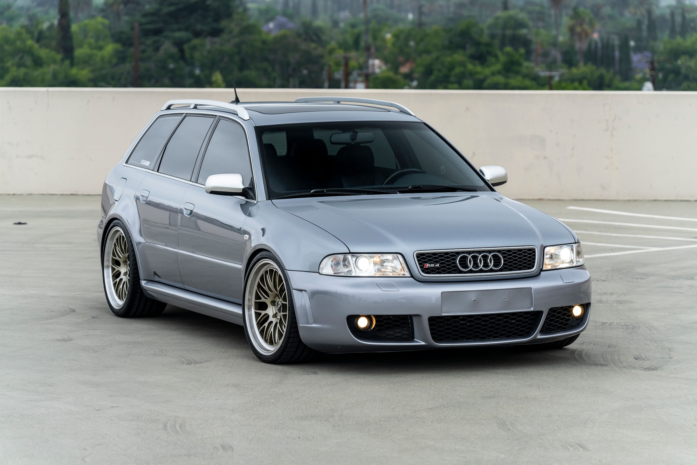 Silver Audi B5 RS 4 Avant/Wagon with 19" ML-10RT Apex wheels in Machined Lip Gloss Motorsport Gold