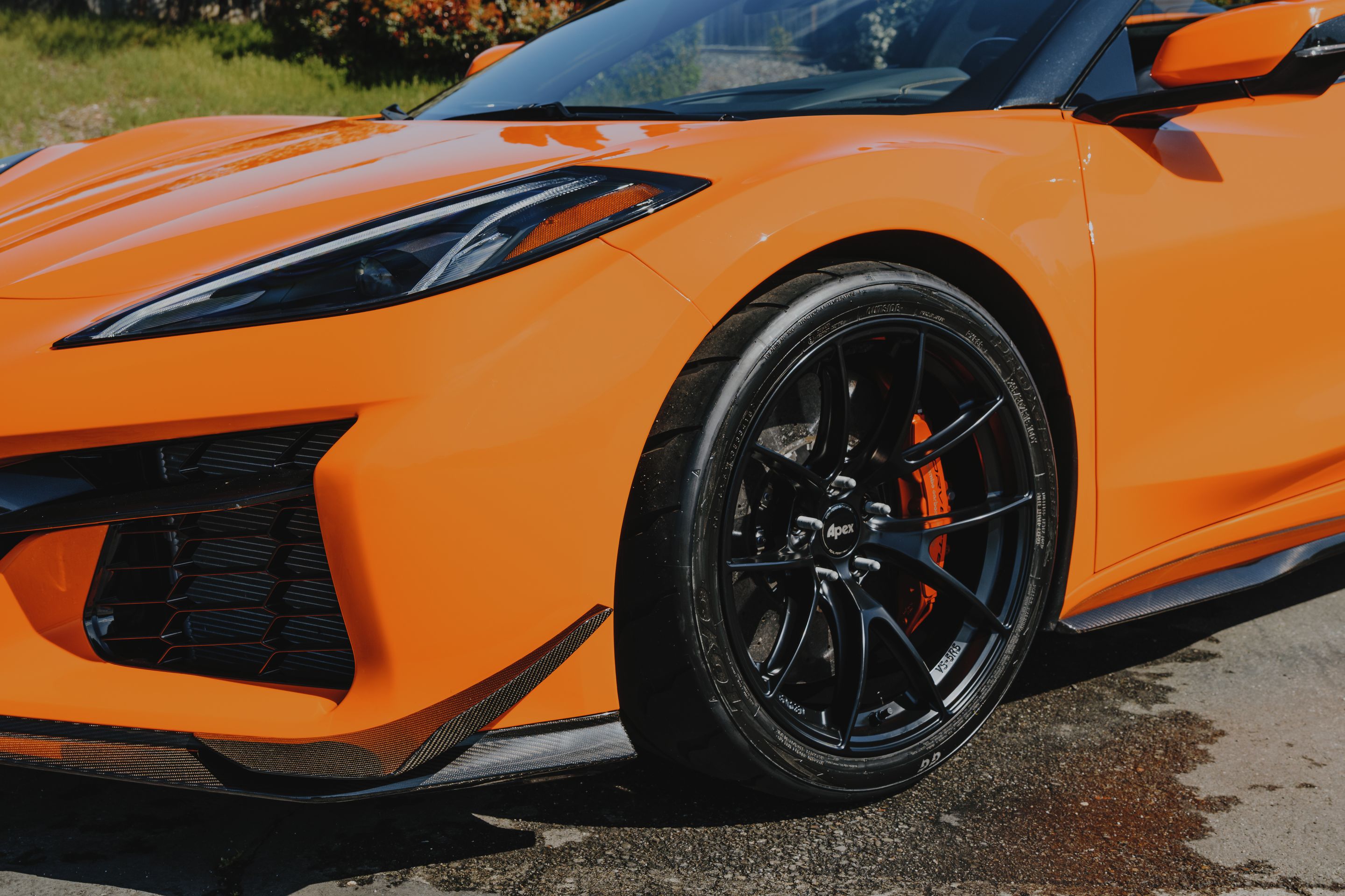 Orange Chevrolet C8 Corvette Z06 with 19" VS-5RS Apex wheels in Satin Black