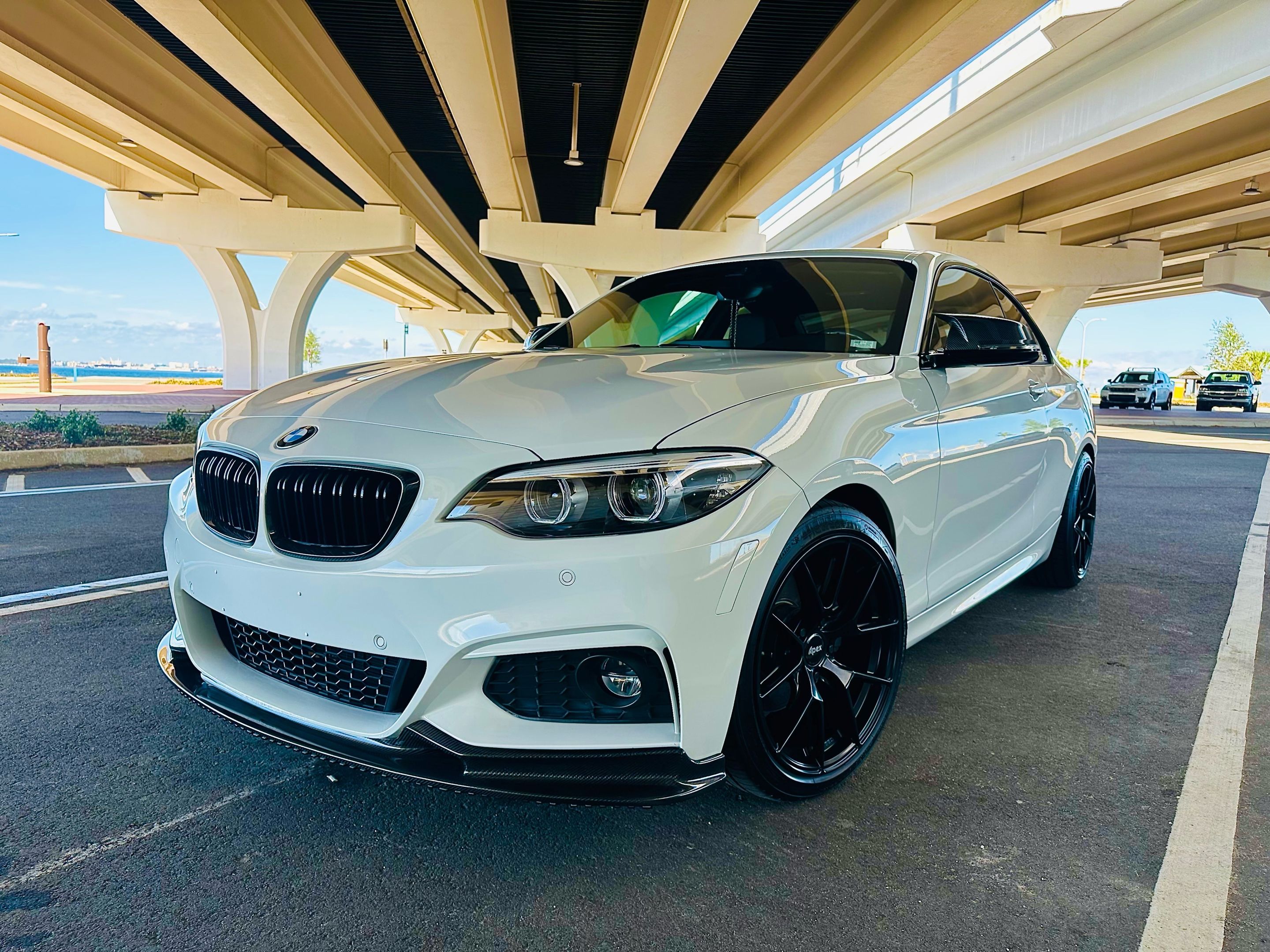 White BMW F22 Coupe 2 Series with 18" VS-5RS Apex wheels in Satin Black