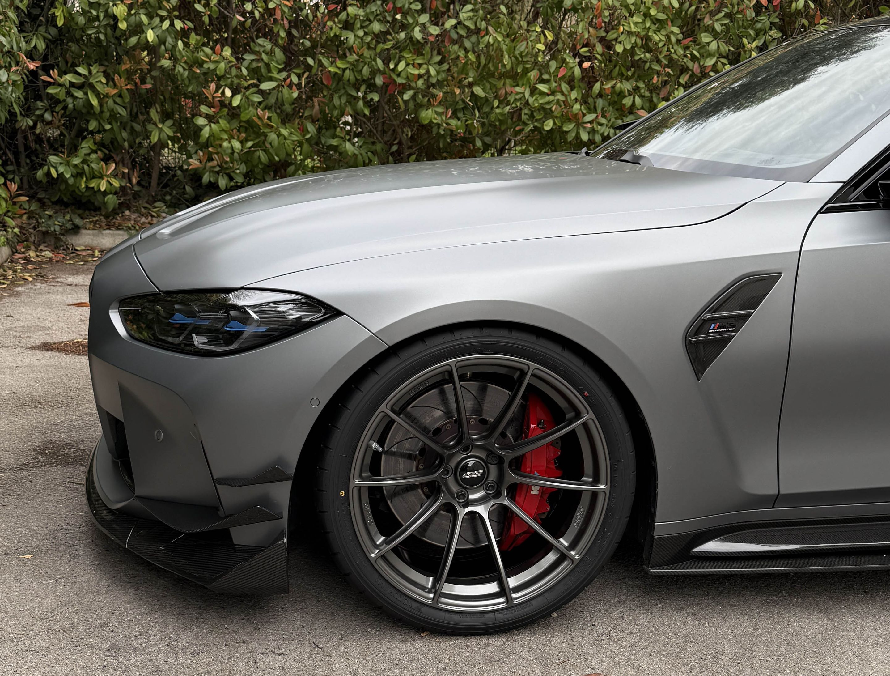 Grey BMW G80 M3 with 20" SM-10RS Apex wheels in Anthracite
