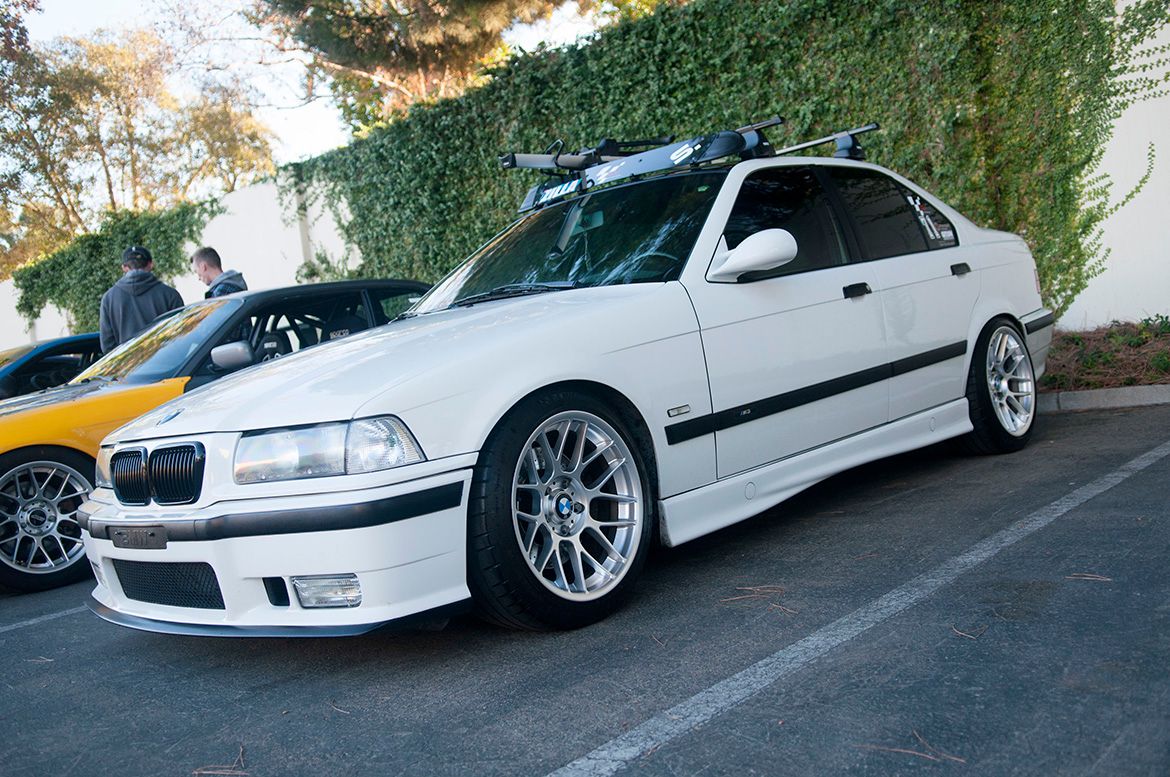 Black Chevrolet 6th Gen Camaro SS with 19" ARC-8 Apex wheels in Satin Black