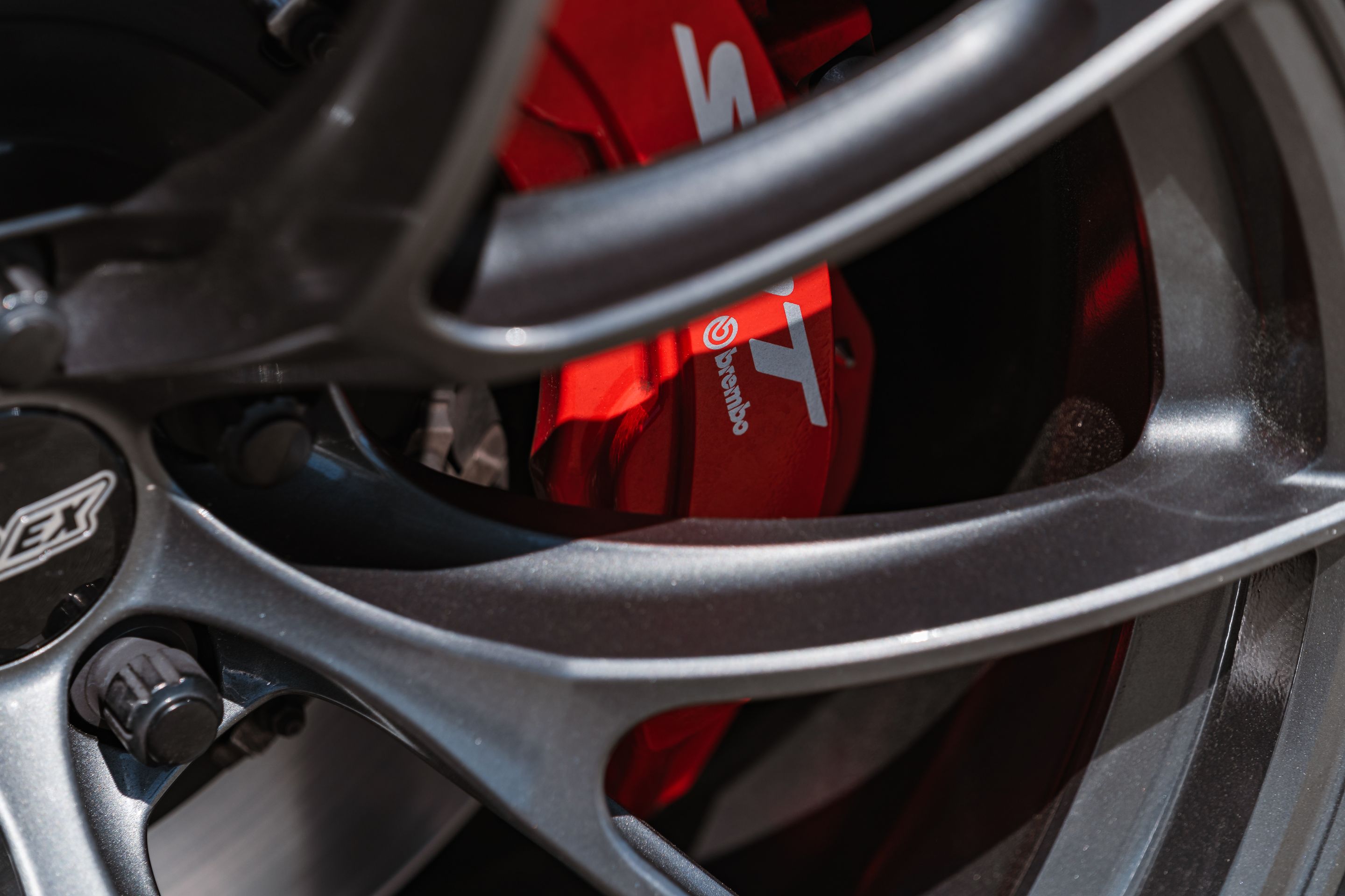 Grey Dodge Charger Scat Pack Widebody with 20" VS-5RS Apex wheels in Anthracite