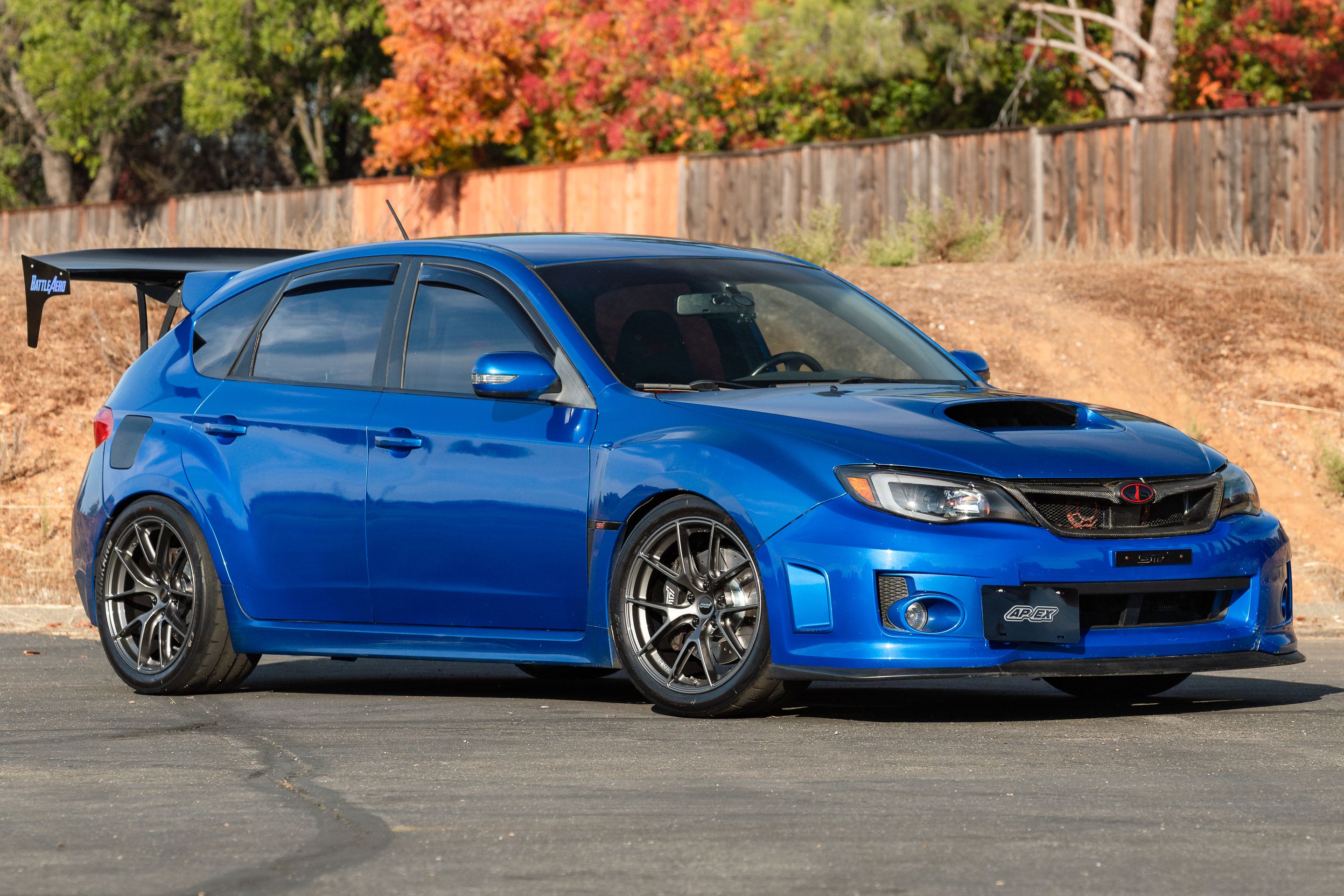 Blue Subaru GR WRX STI with 18" VS-5RS Apex wheels in Anthracite