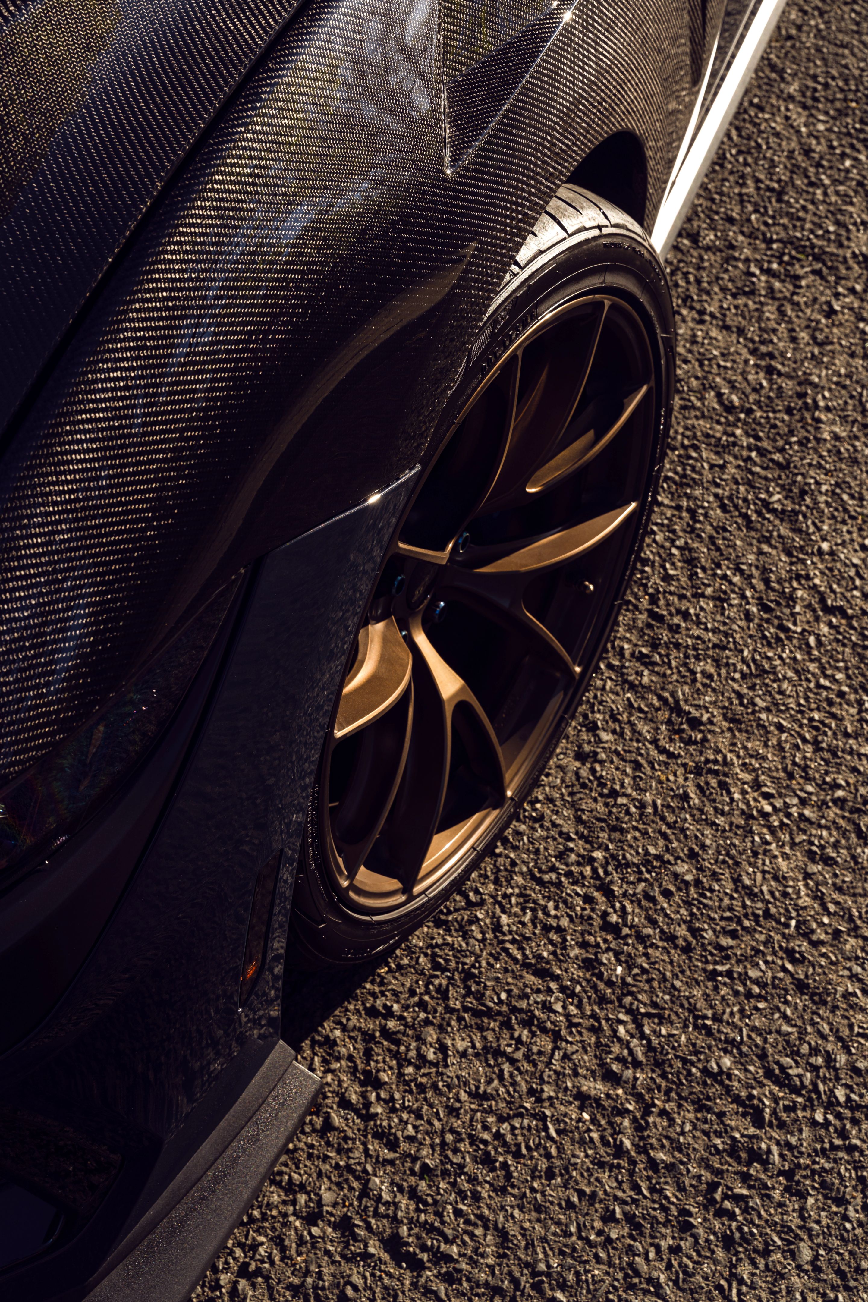 Orange Ford S650 Mustang Dark Horse with 20" VS-5RS Apex wheels in Satin Bronze