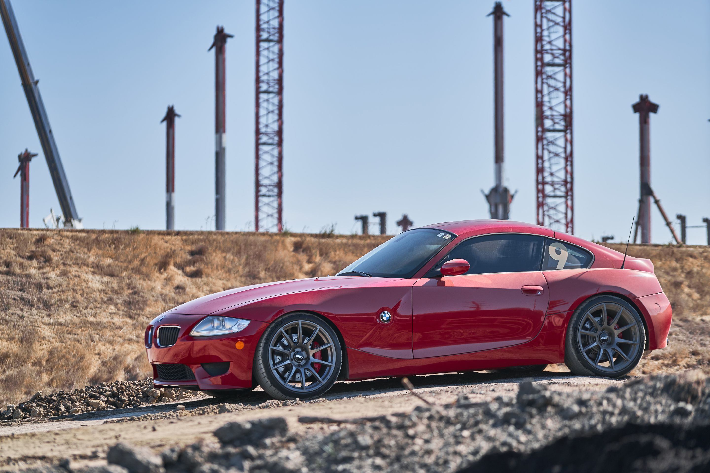 Red BMW E86 Coupe Z4 M with 19" SM-10 Apex wheels in Anthracite