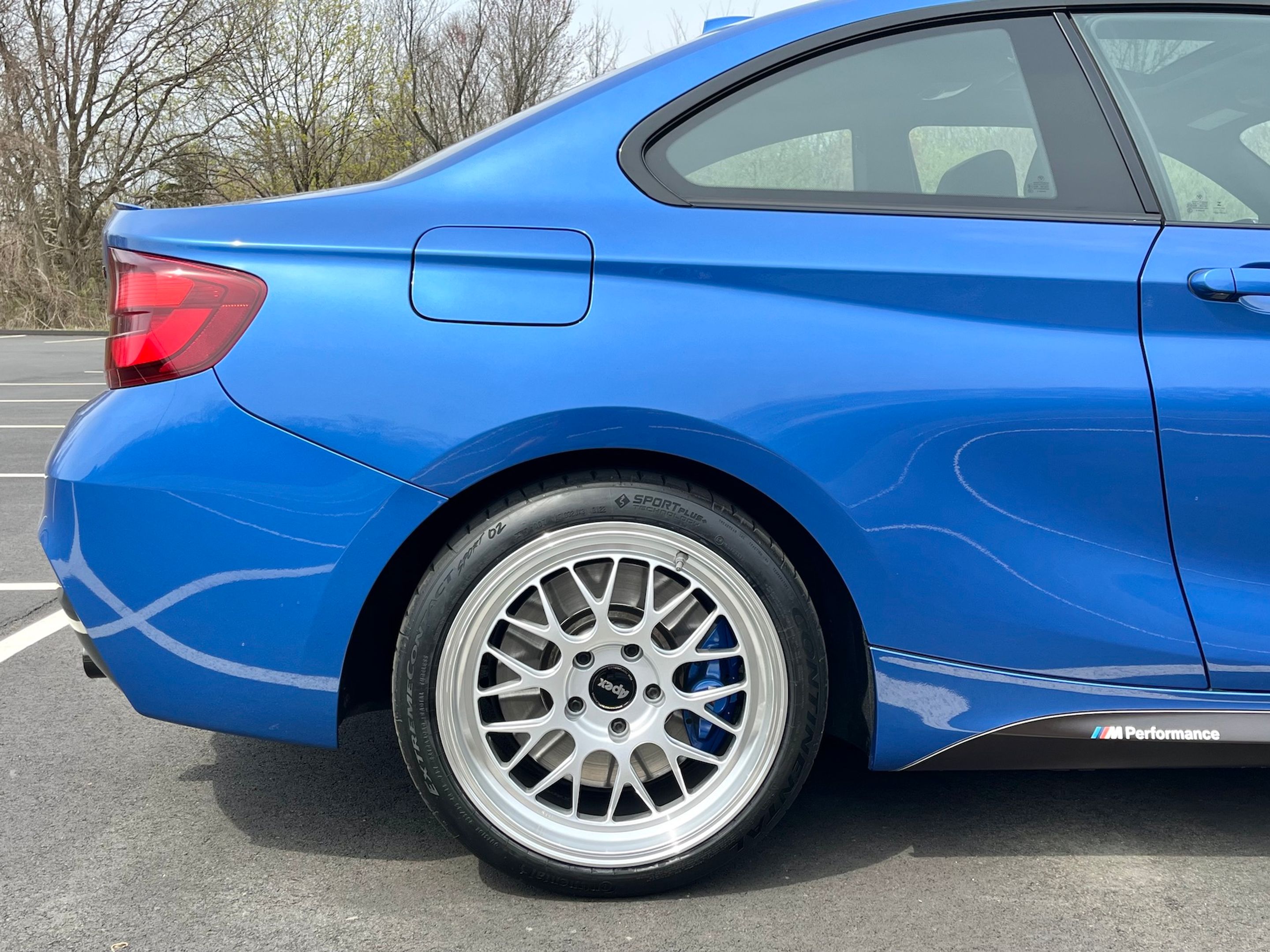 Blue BMW F22 Coupe 2 Series with 18" ML-10RT Apex wheels in Machined Lip Race Silver