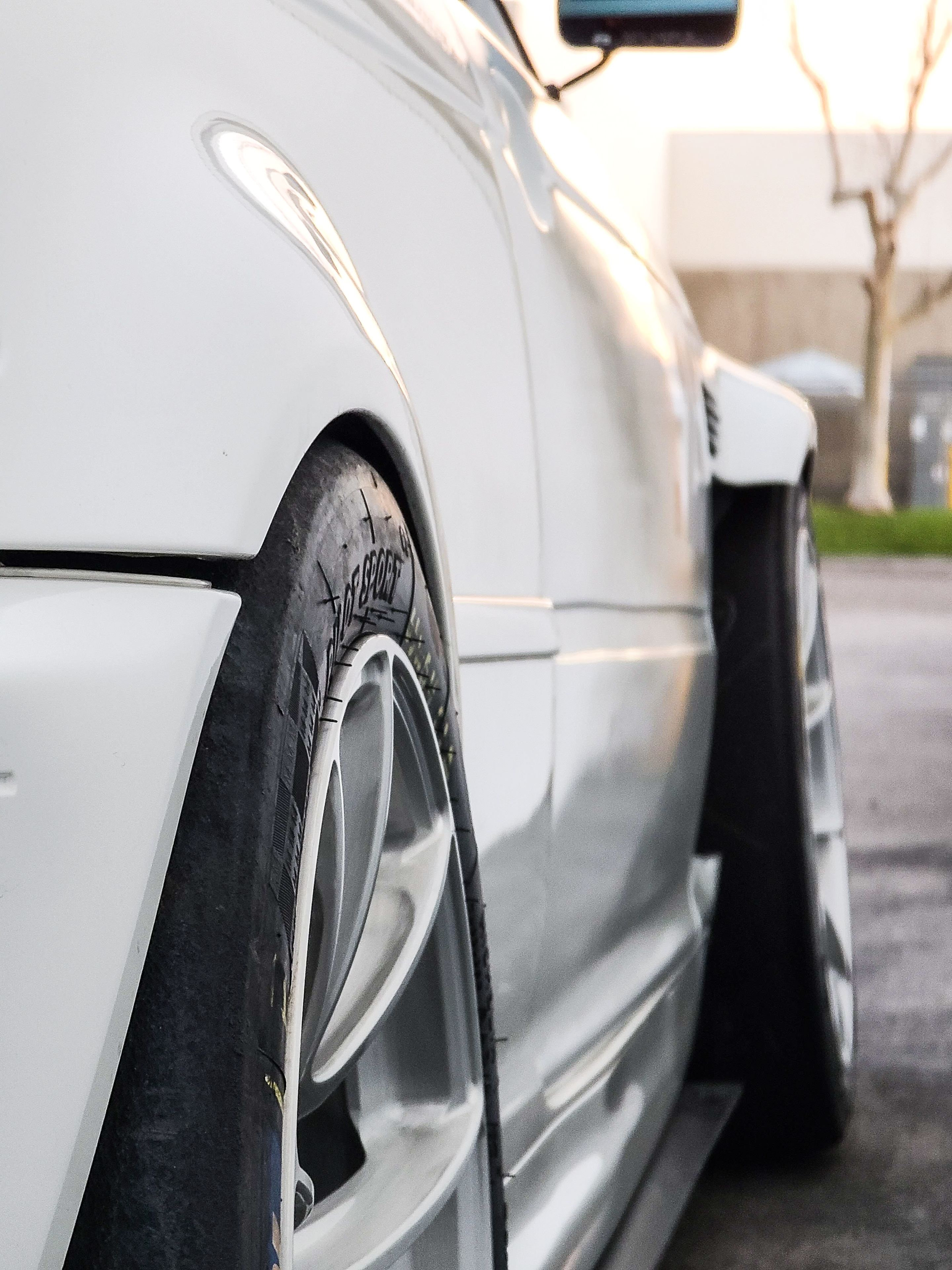 White BMW E46 M3 with 18" VS-5RS Apex wheels in Brushed Clear