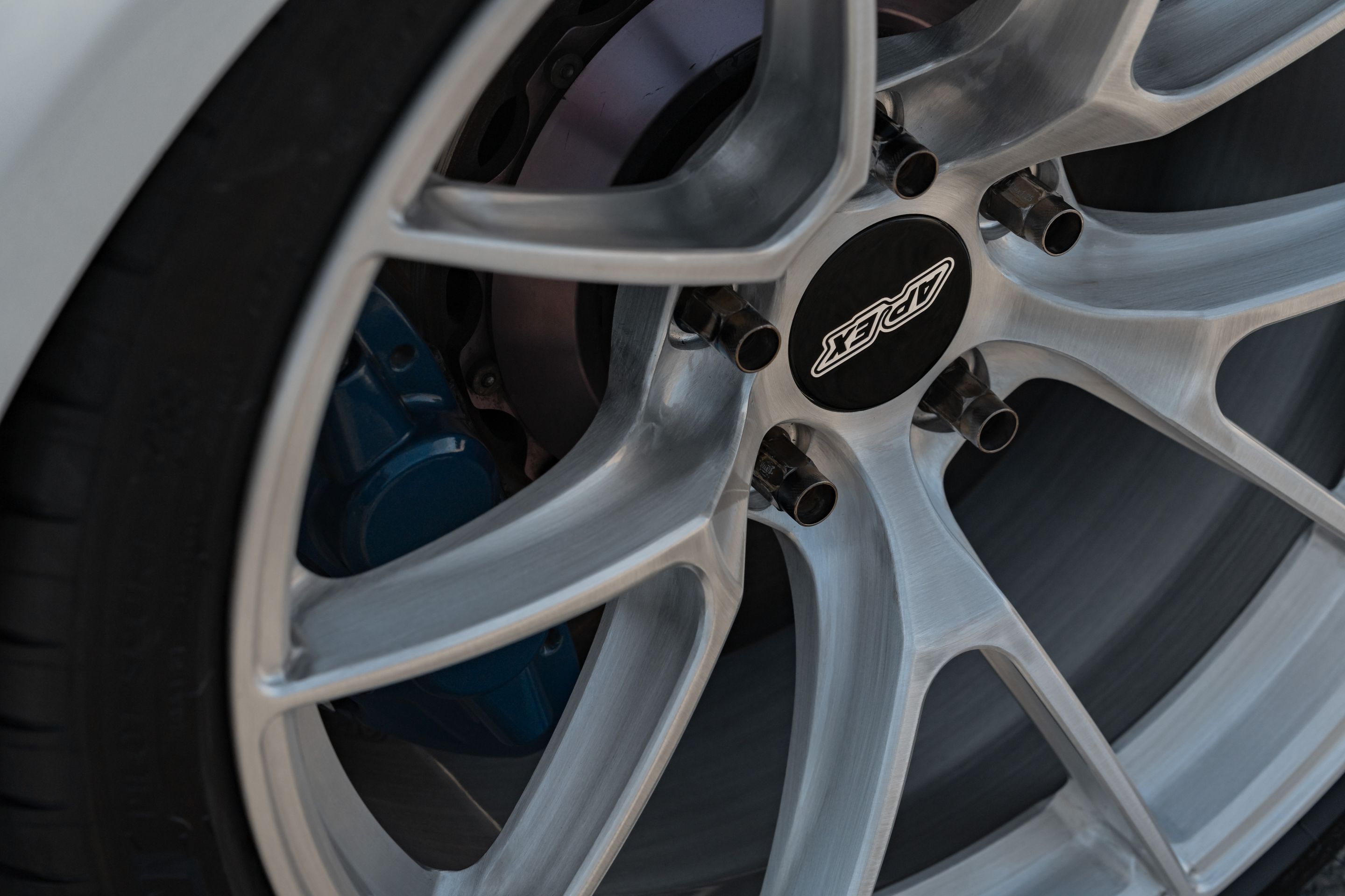 White BMW F80 M3 with 19" VS-5RS Apex wheels in Brushed Clear