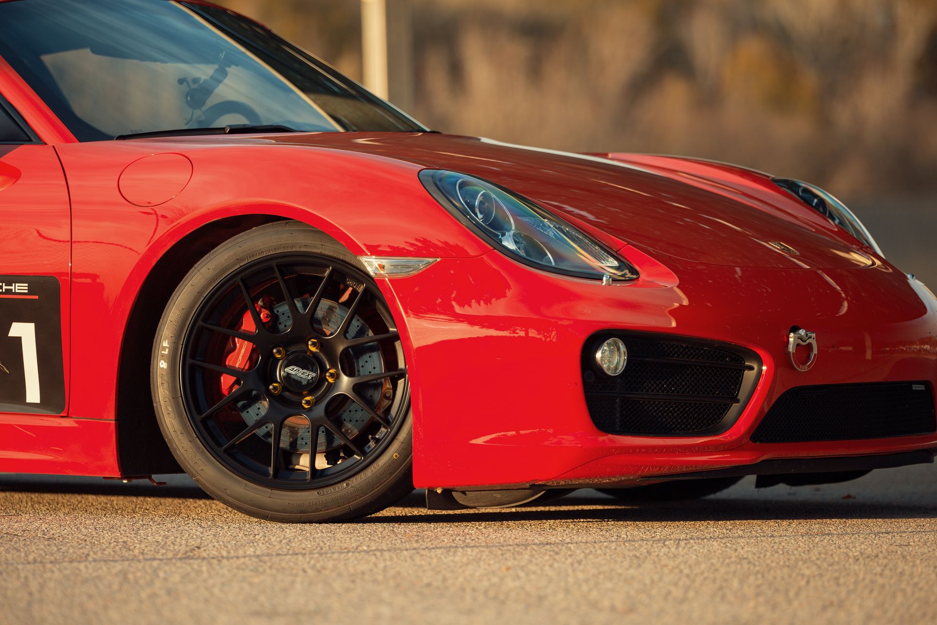 Black 7r Rims Porsche 981 Cayman S with 18