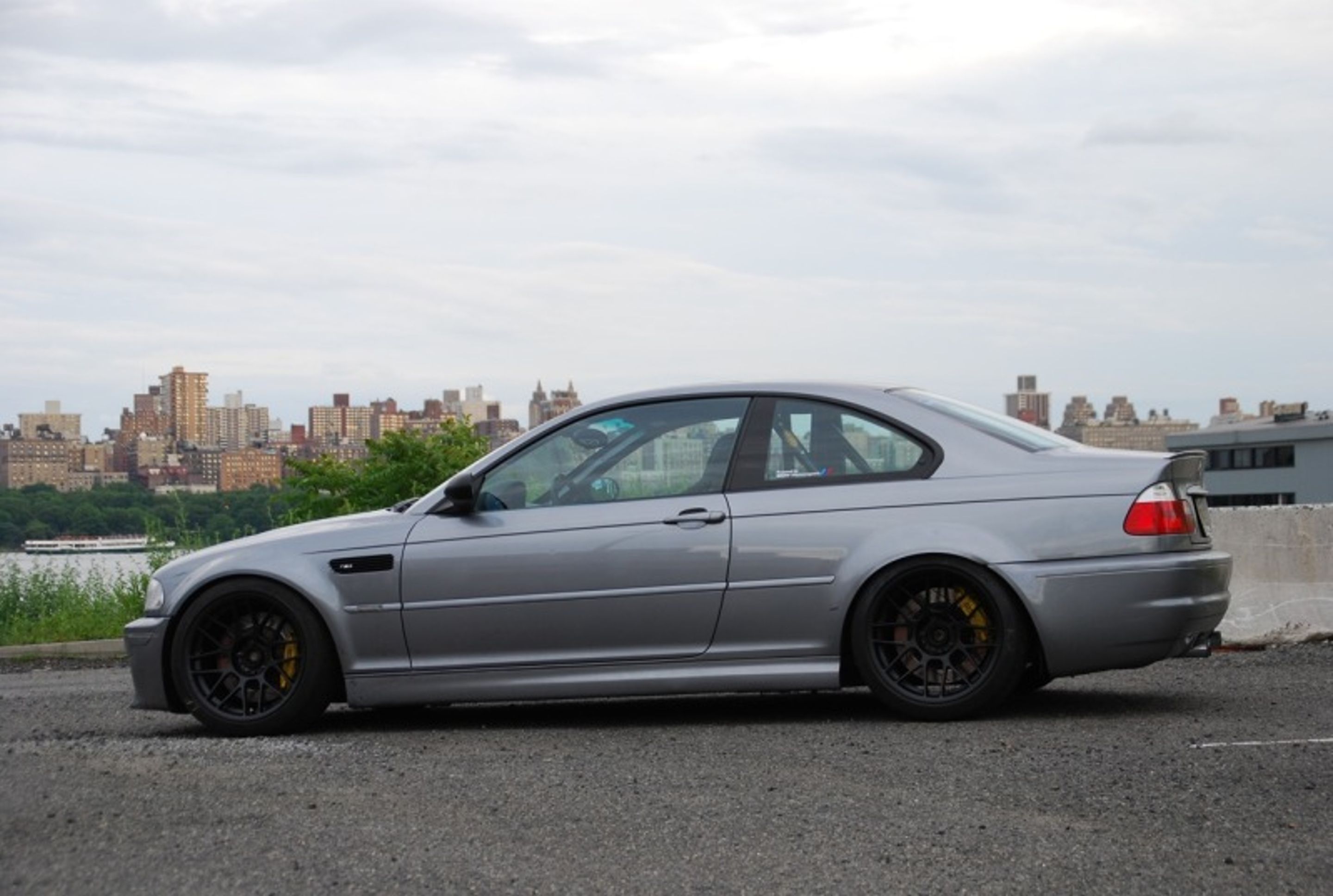Silver BMW E46 M3 with 18" ARC-8 Apex wheels in Satin Black