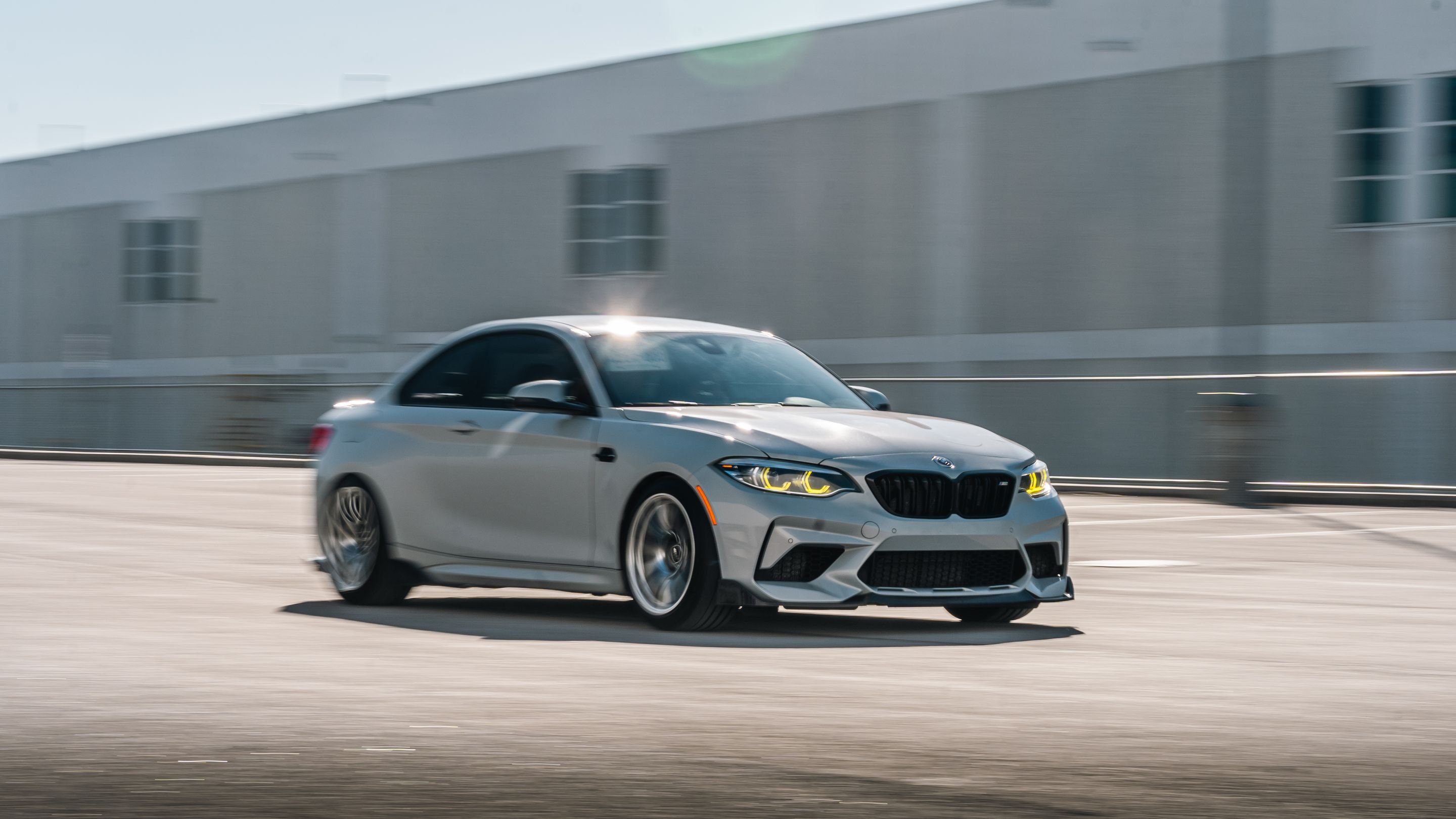 Silver BMW F87 M2 with 18" SM-10 Apex wheels in Anthracite