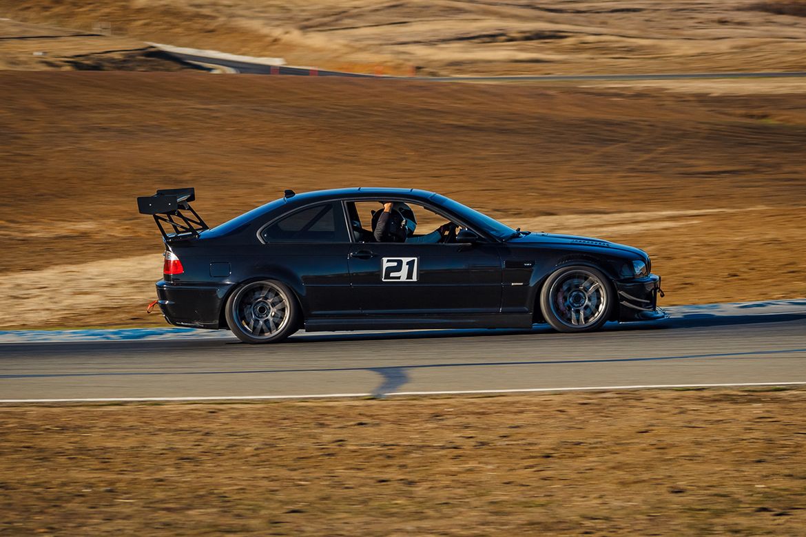 Black BMW E46 M3 with 18" ARC-8 Apex wheels in Anthracite