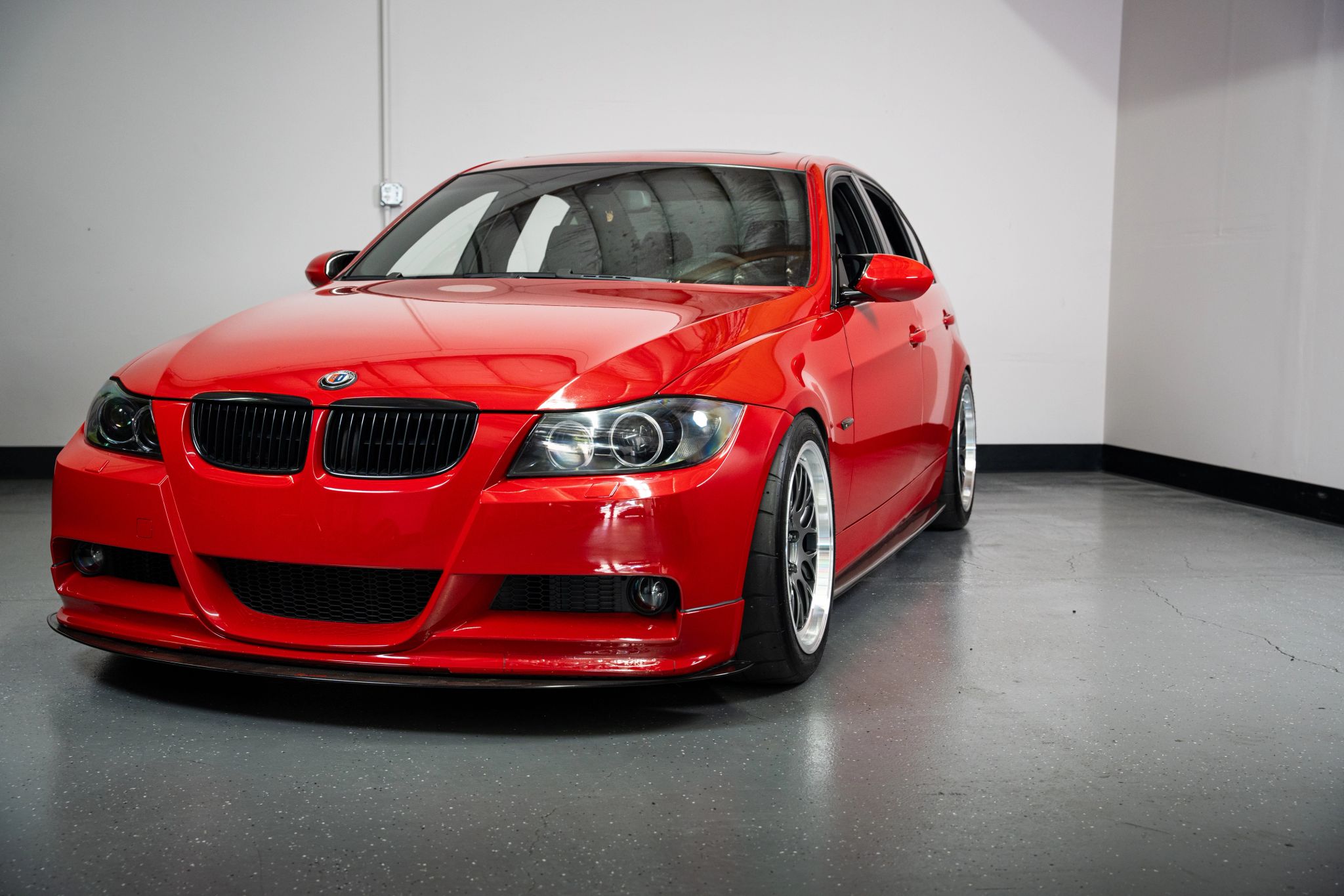 BMW E90 Sedan 3 Series with 18