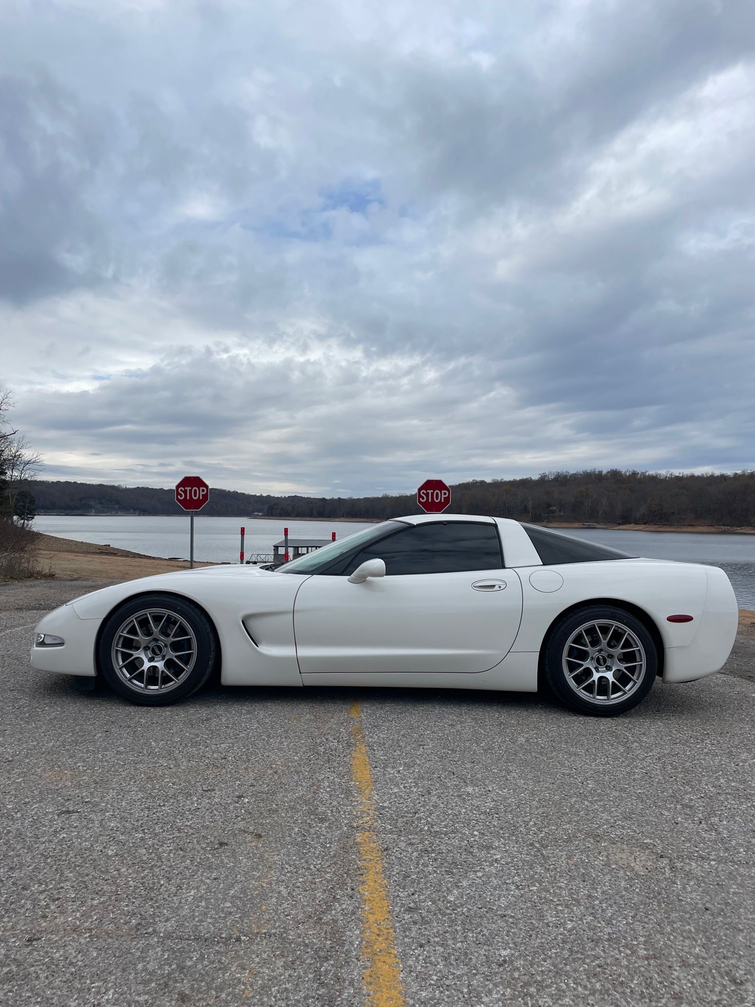 C5 Base Model Rear Chevrolet C5 Corvette Base/Z51 with 18