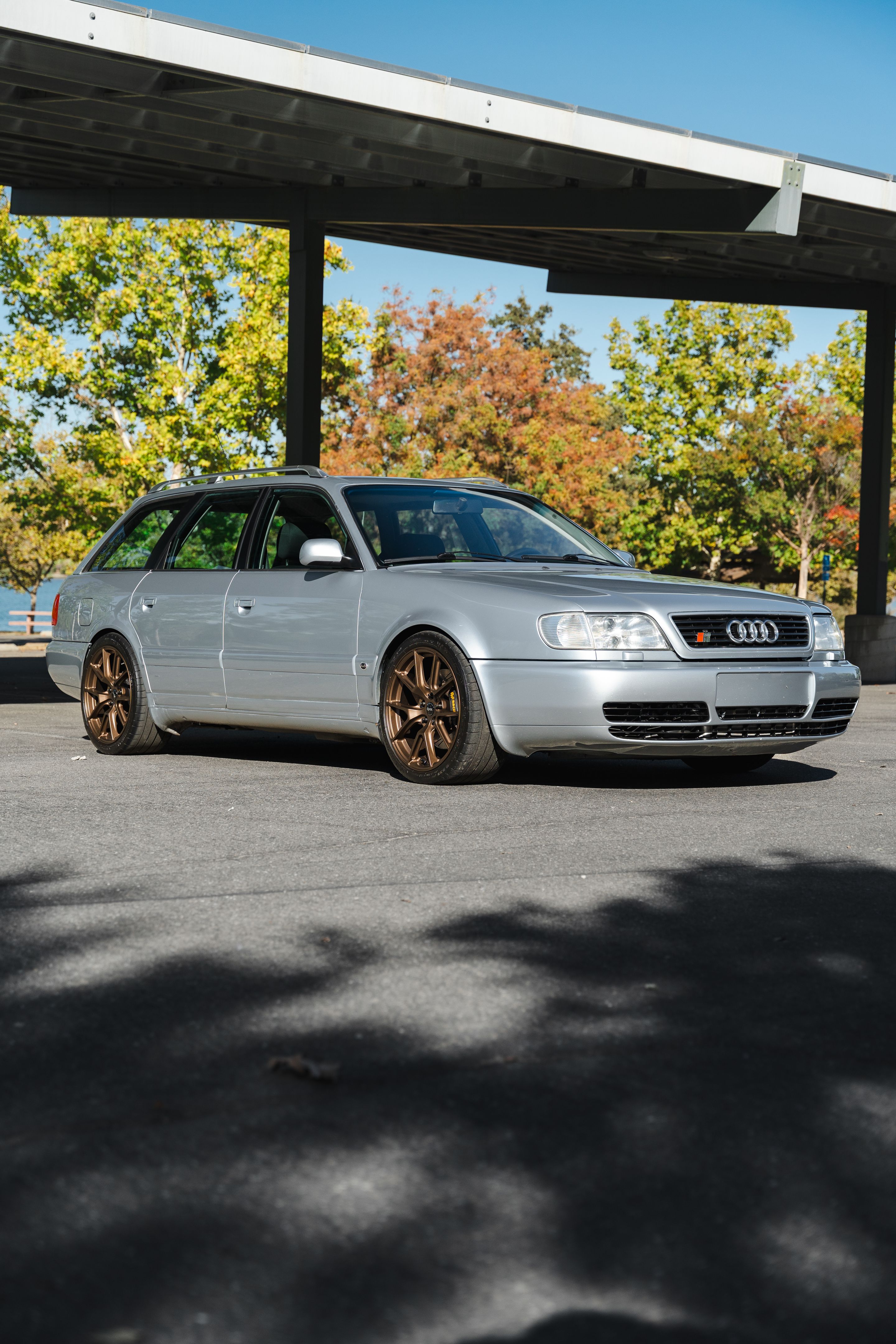 Silver Audi C4 S6 Avant/Wagon with 18" VS-5 Apex wheels in Satin Bronze