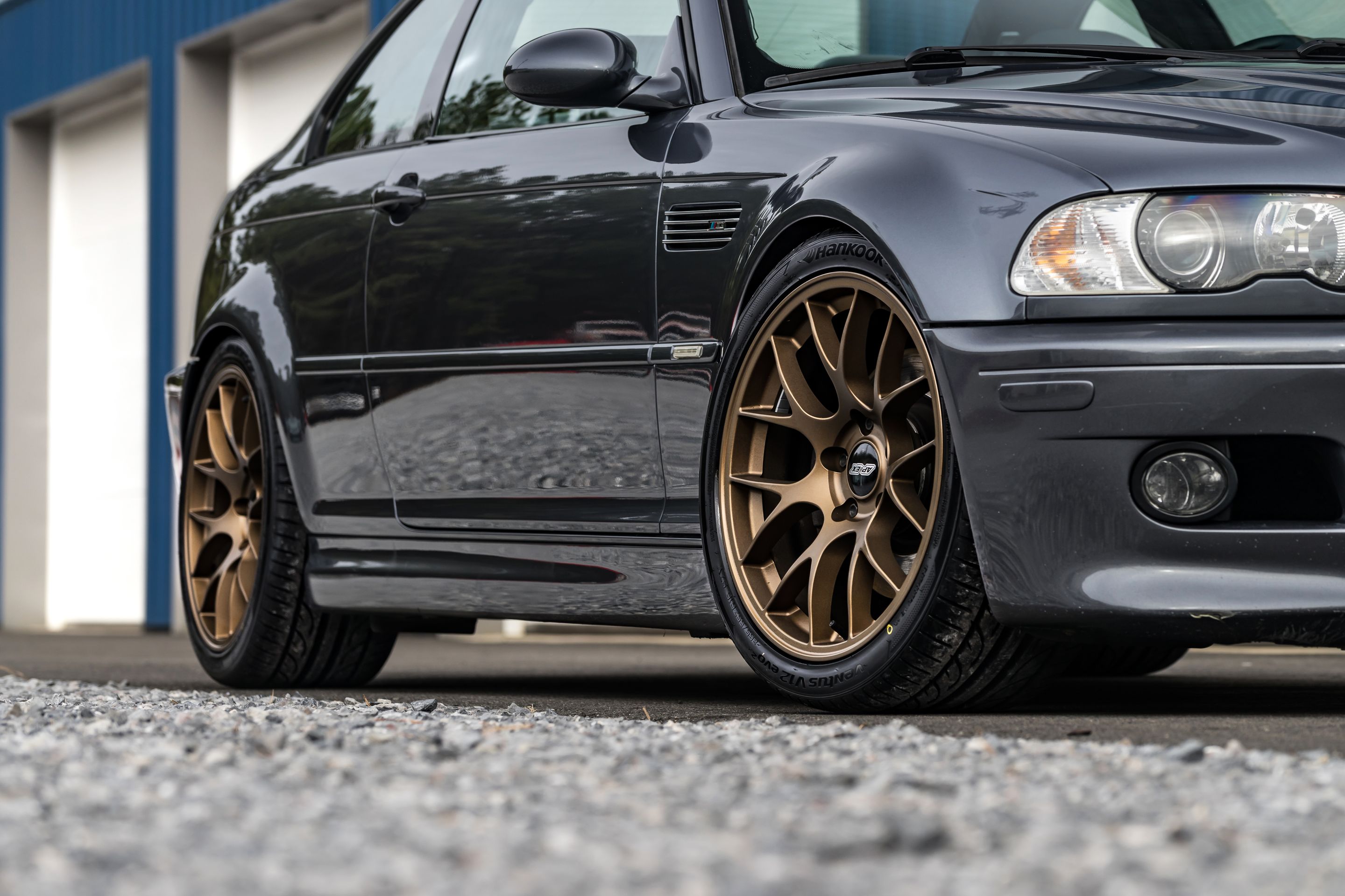 Grey BMW E46 M3 with 18" EC-7 Apex wheels in Satin Bronze