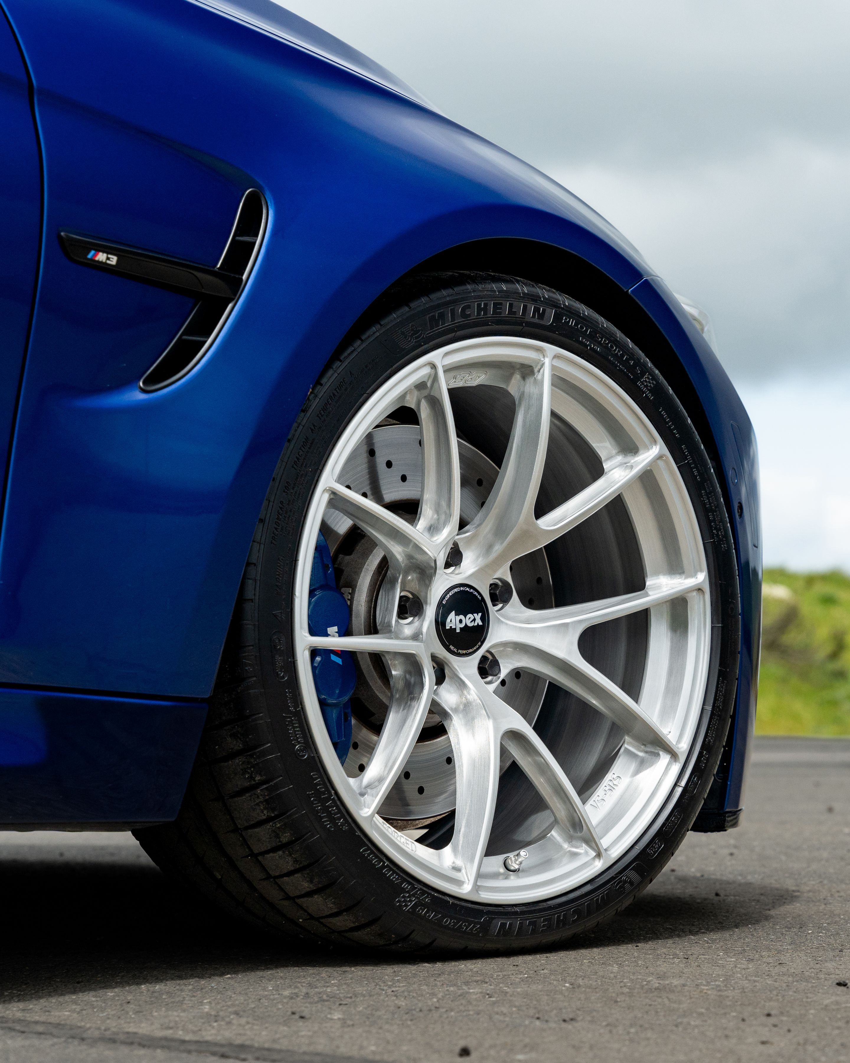 Blue BMW F80 M3 with 19" VS-5RS Apex wheels in Brushed Clear