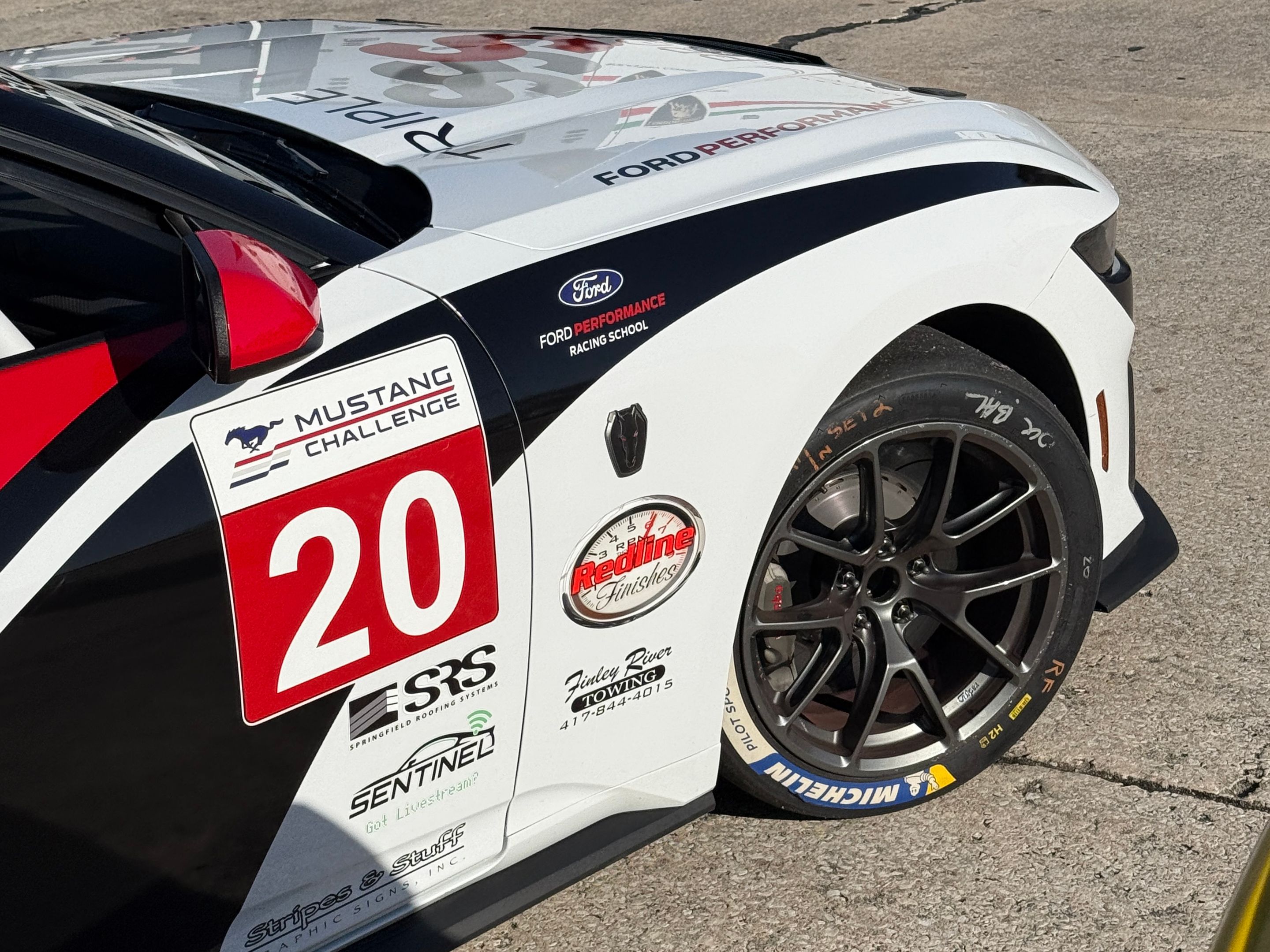 Multicolor Ford Performance Mustang Dark Horse R with 18" VS-5RE Apex wheels in Anthracite