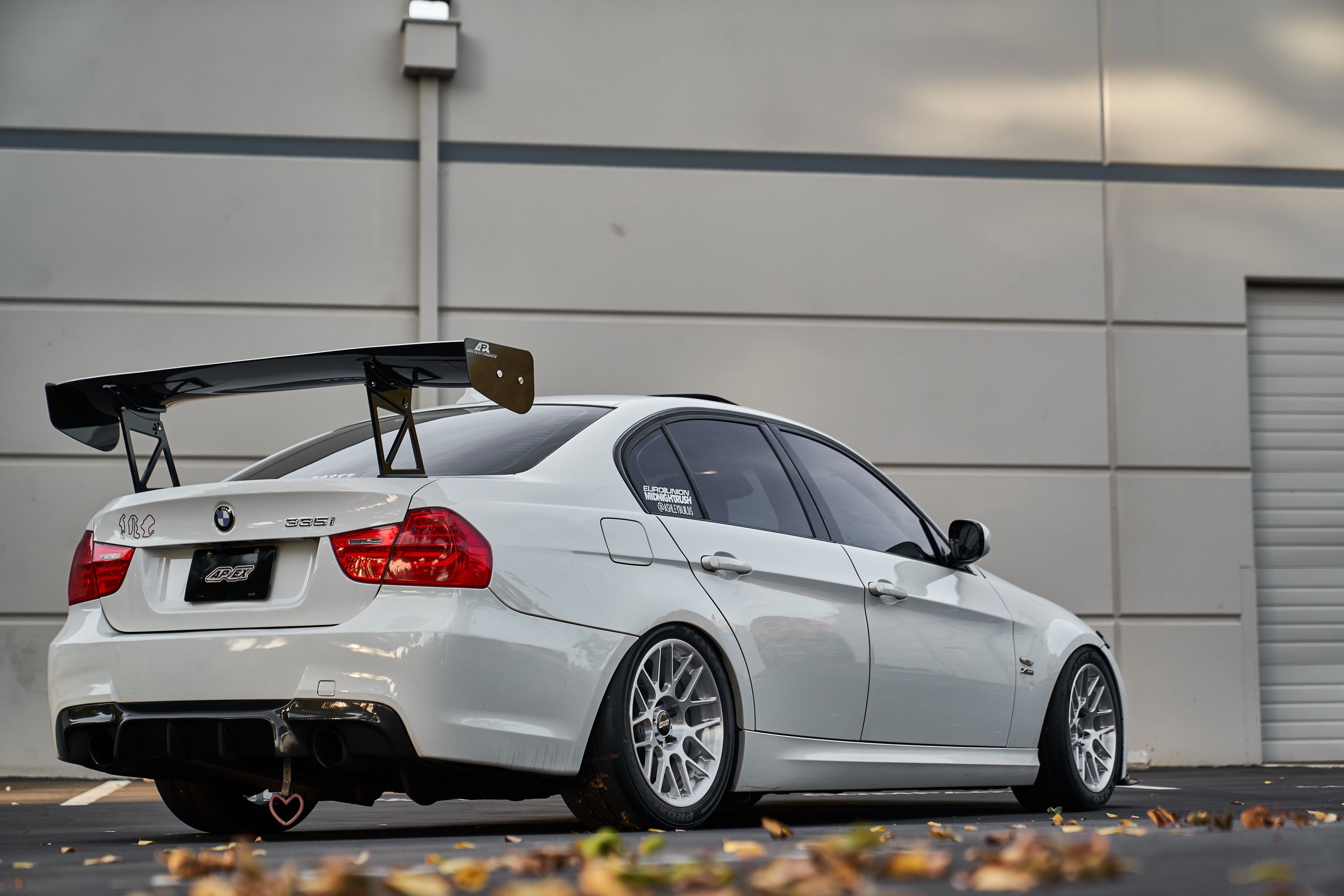 White BMW E90 LCI Sedan 3 Series with 17" ARC-8R Apex wheels in Brushed Clear