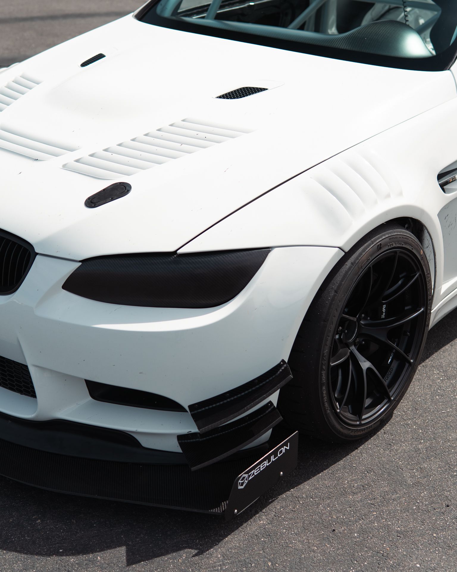 White BMW E92 Coupe M3 with 18" VS-5RS Apex wheels in Satin Black
