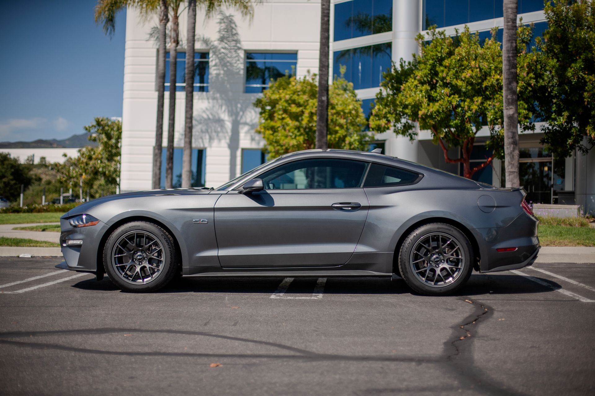 Grey Ford S550 Mustang GT with 18" EC-7 Apex wheels in Anthracite