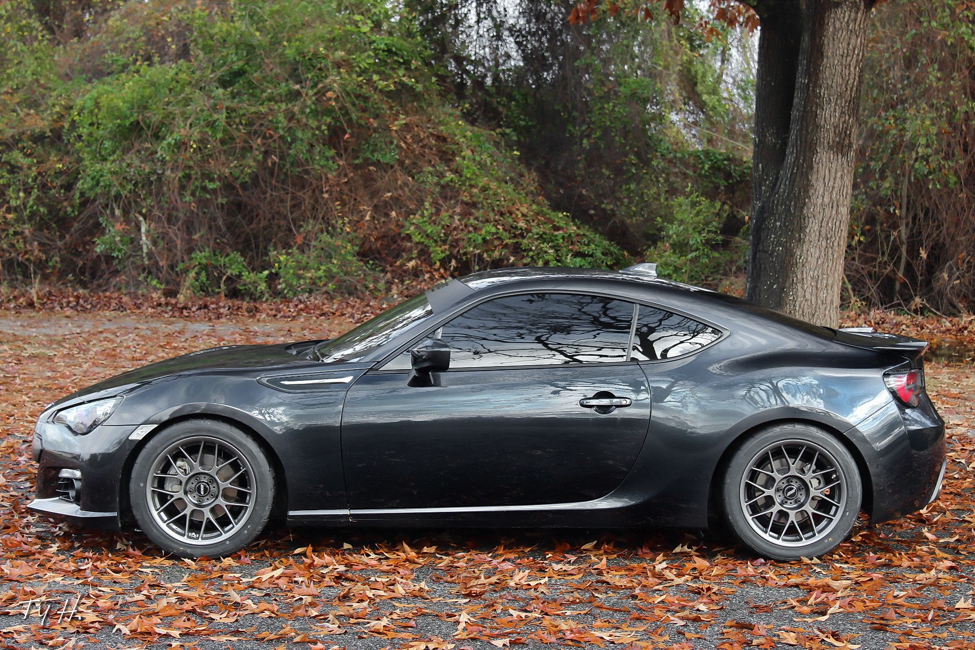 Grey Subaru ZC6 / Gen 1 BRZ with 17" ARC-8 Apex wheels in Anthracite