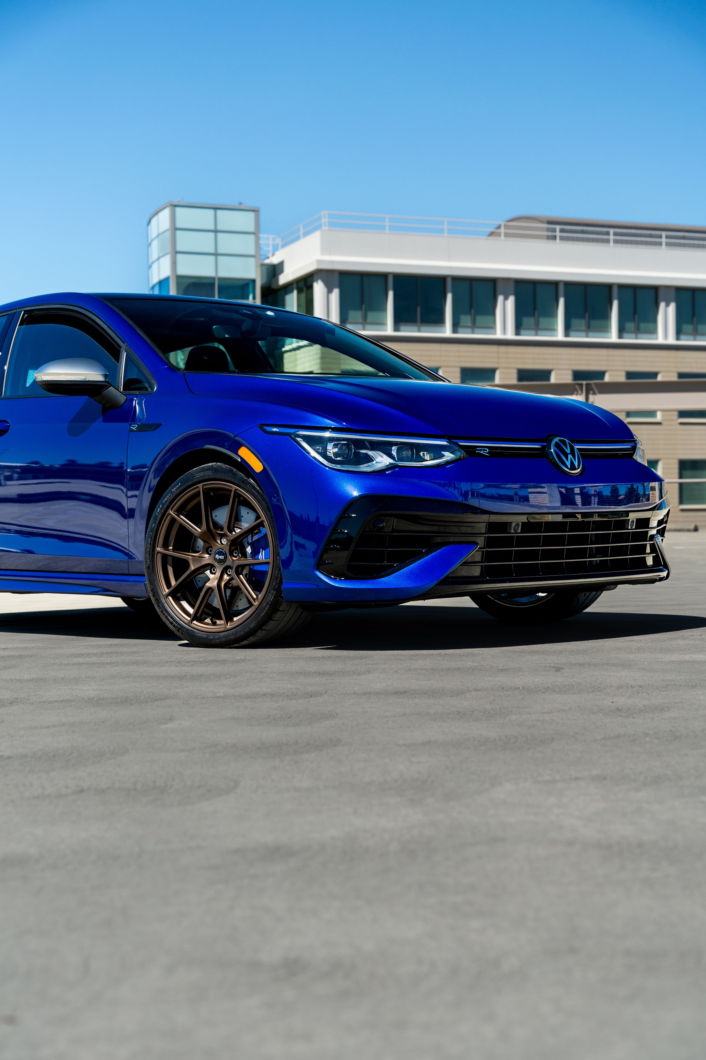 Blue VW MK8 Golf R with 18" VS-5 Apex wheels in Satin Bronze
