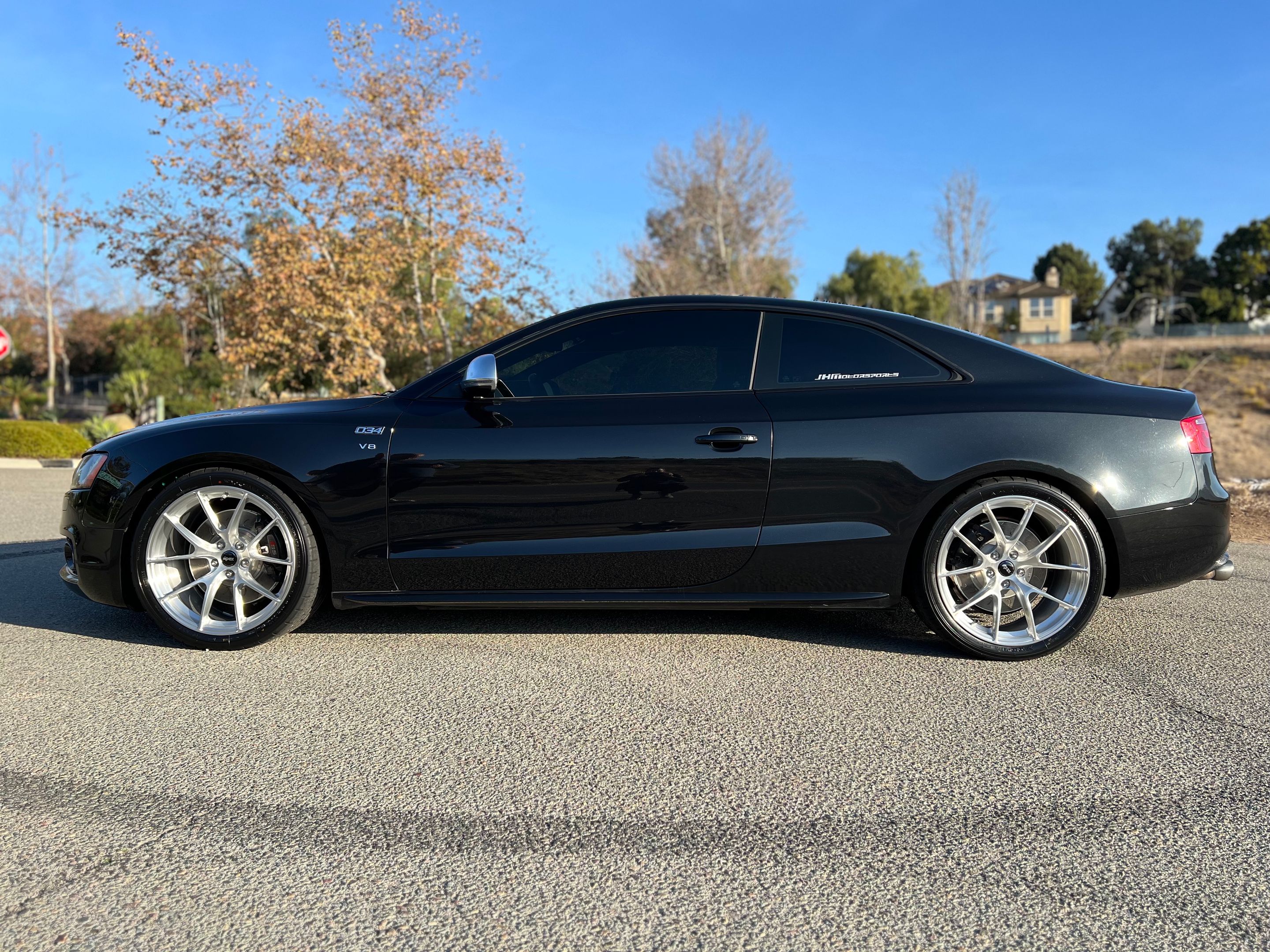 Black Audi B8 S5 with 19" VS-5RS Apex wheels in Brushed Clear